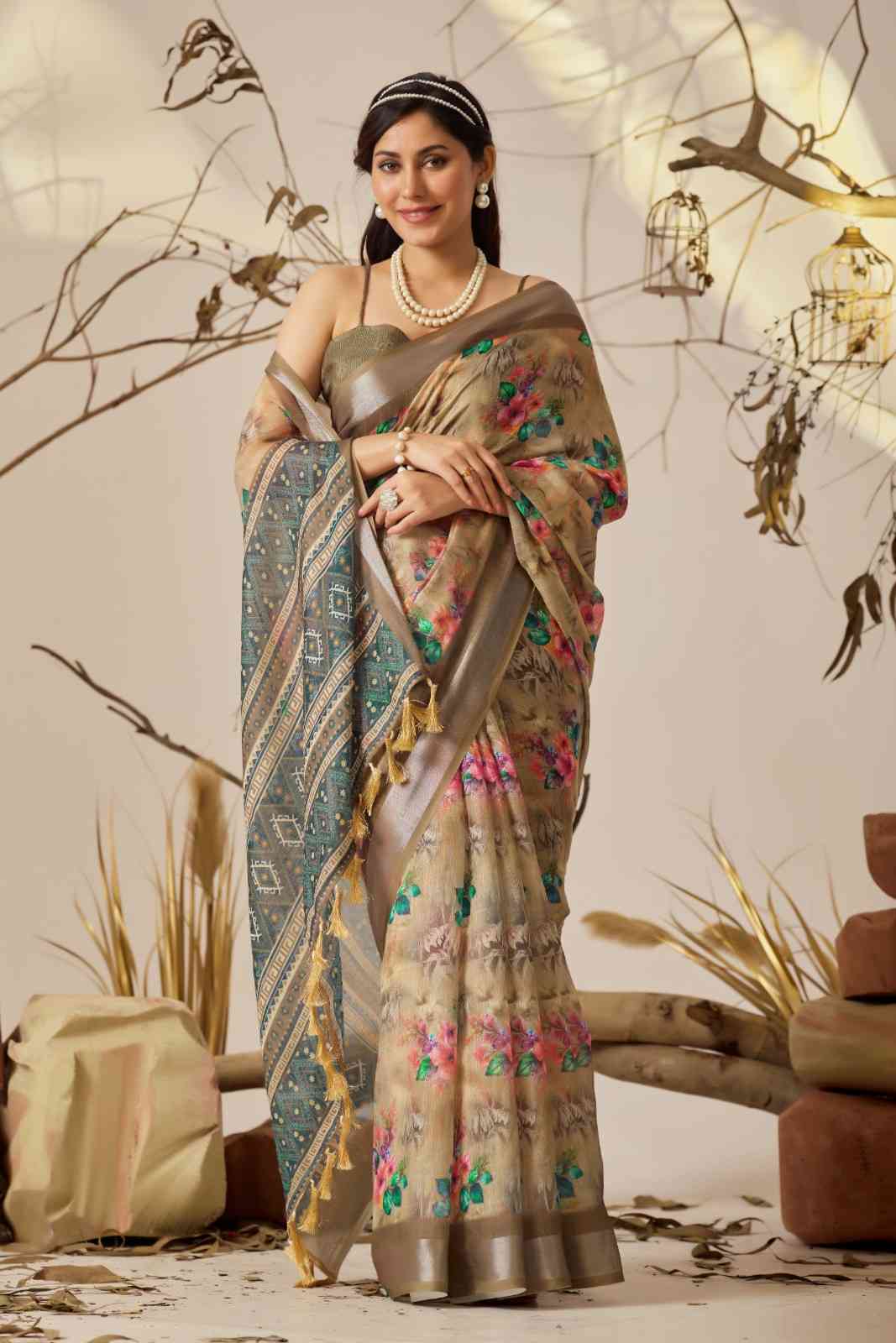 Catalog Designer Saree.