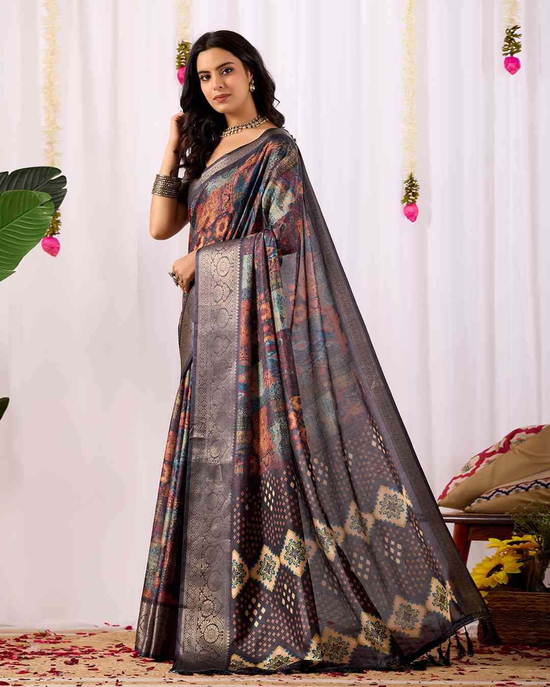 Catalog Designer Saree.