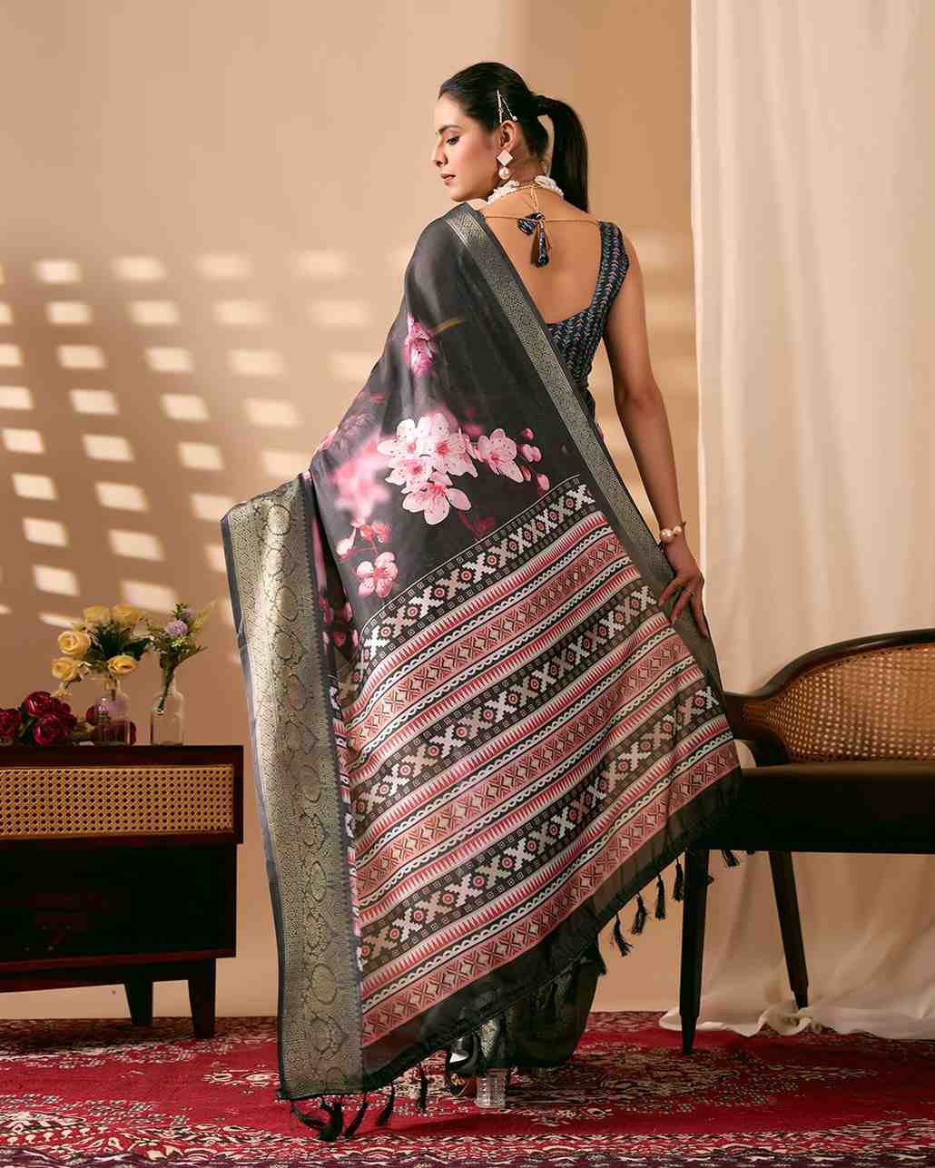 Catalog Designer Saree.