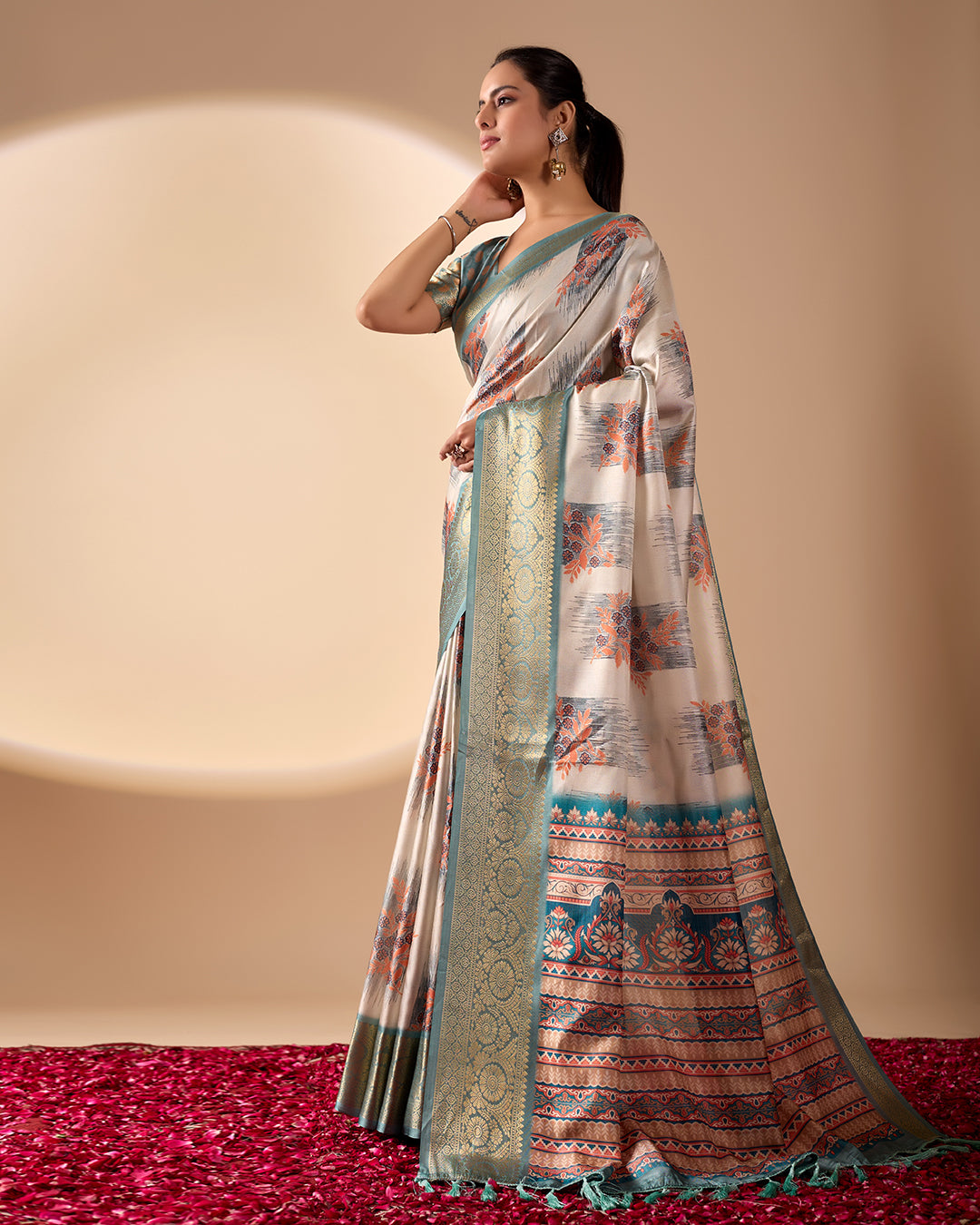 Catalog Designer Saree.