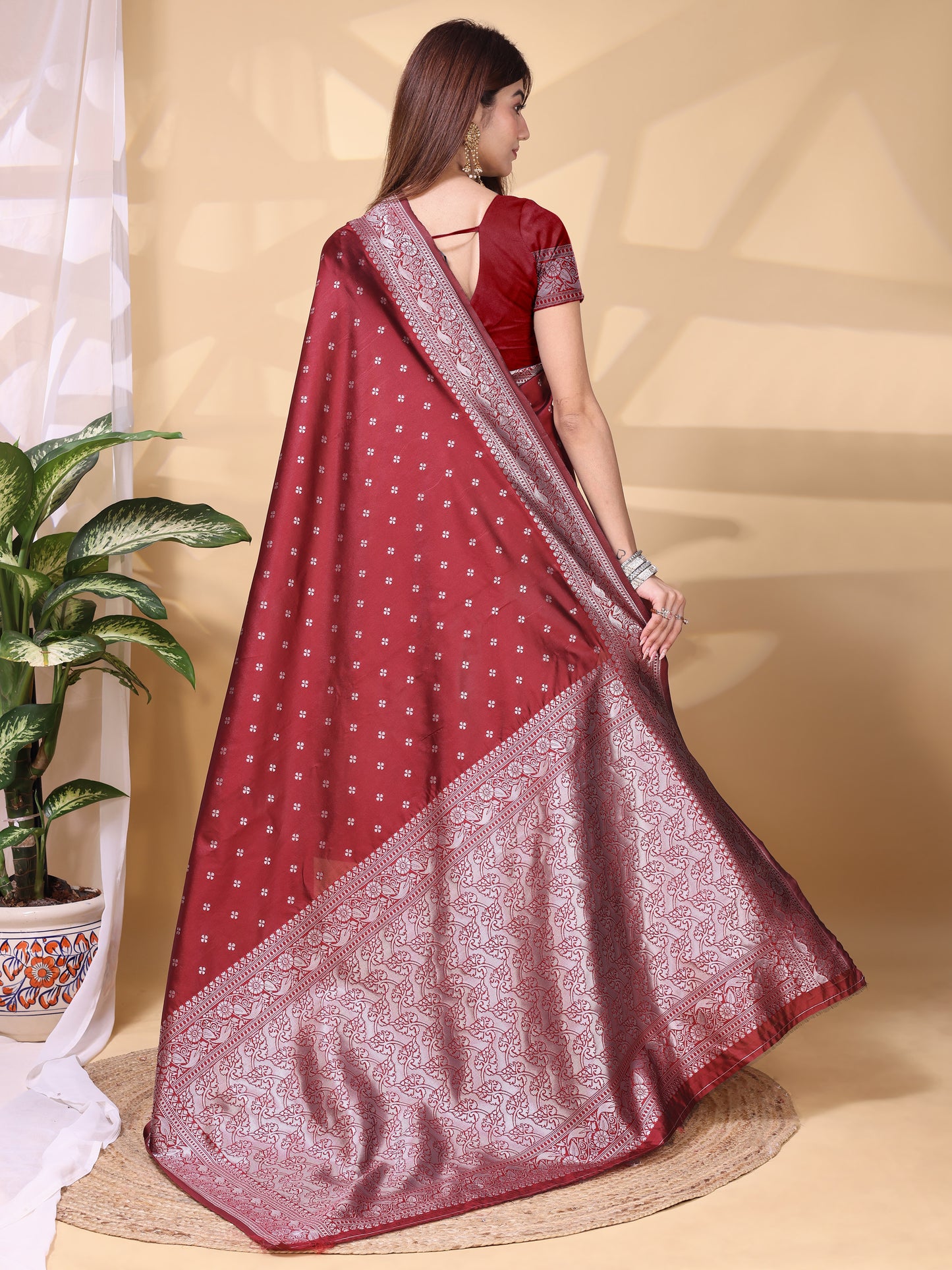 Catalog Designer Saree.
