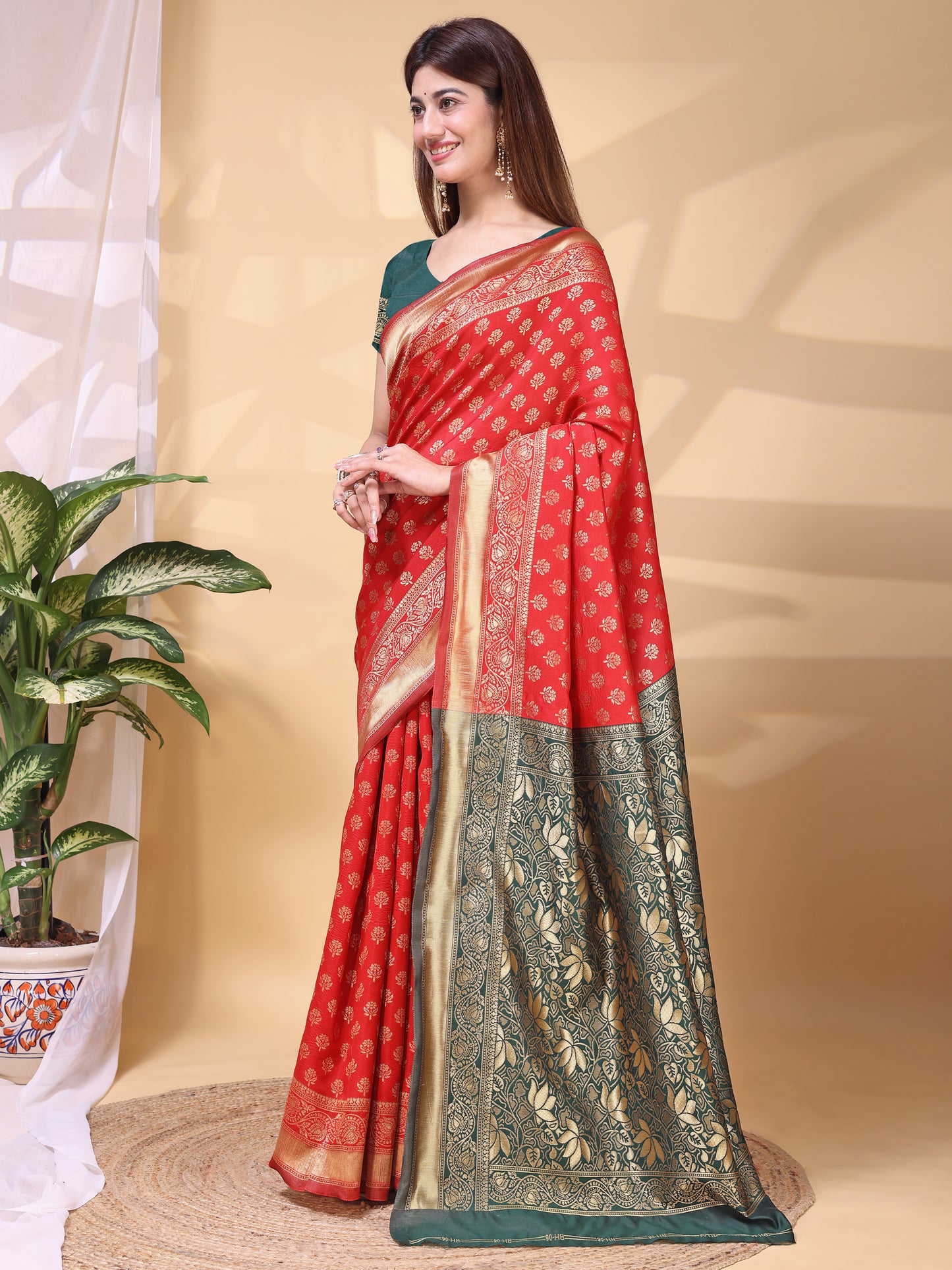 Catalog Designer Saree.
