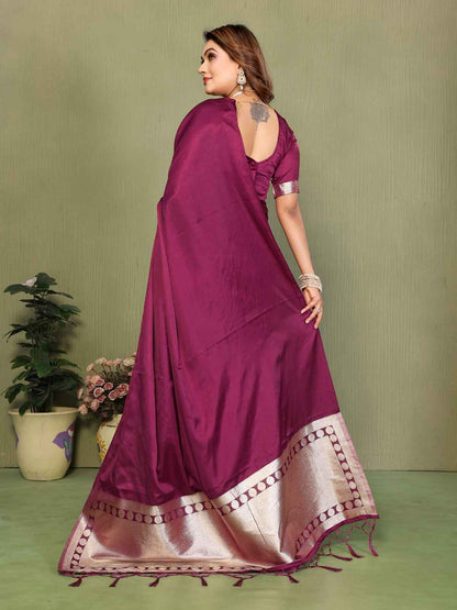 Catalog Designer Saree.
