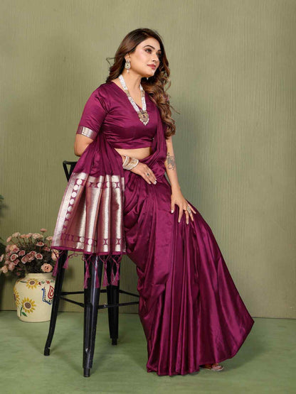 Catalog Designer Saree.
