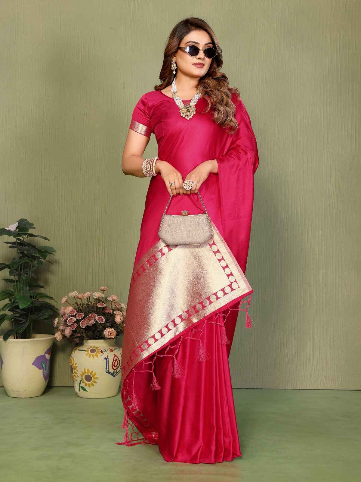 Catalog Designer Saree.