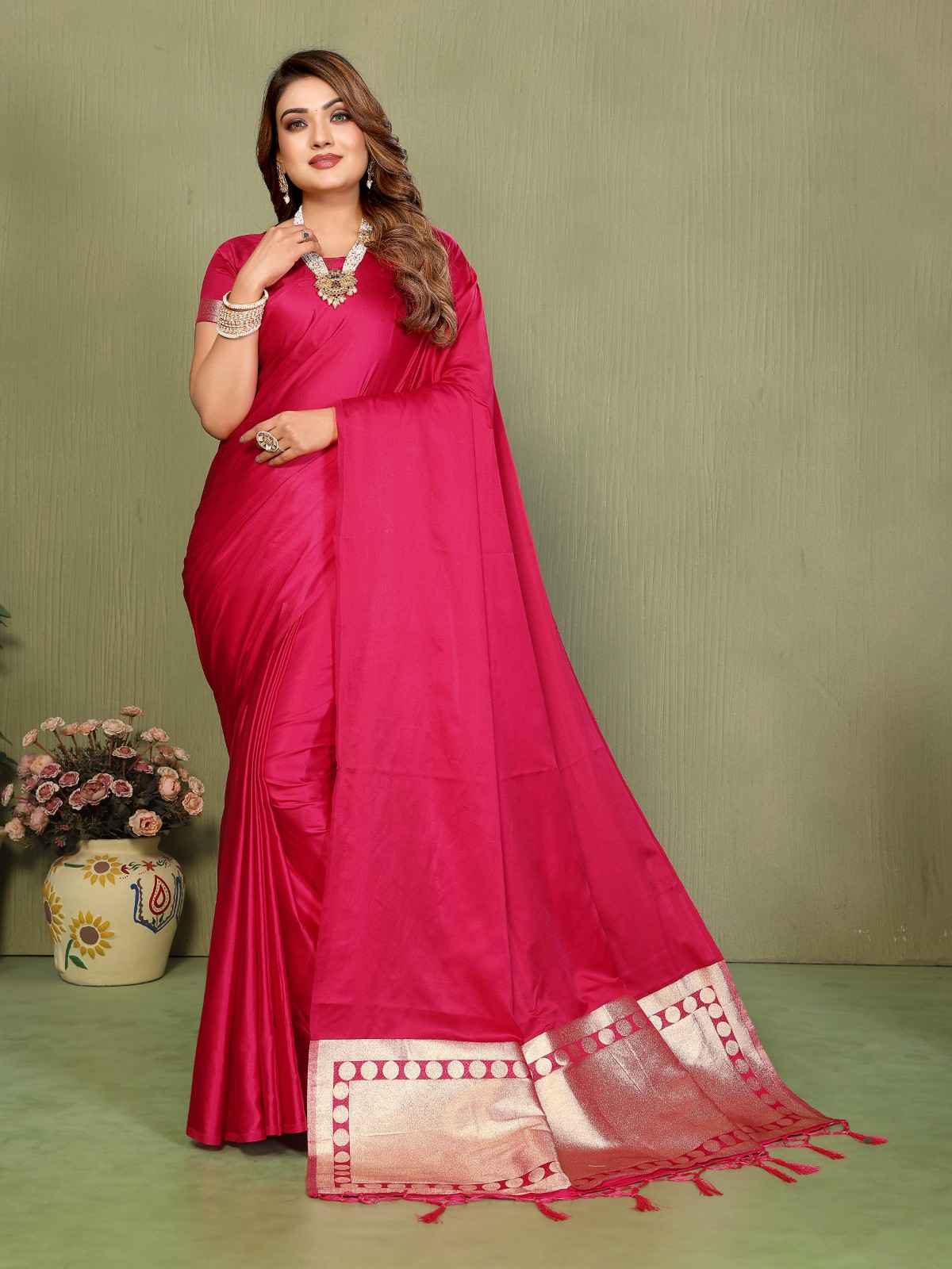 Catalog Designer Saree.
