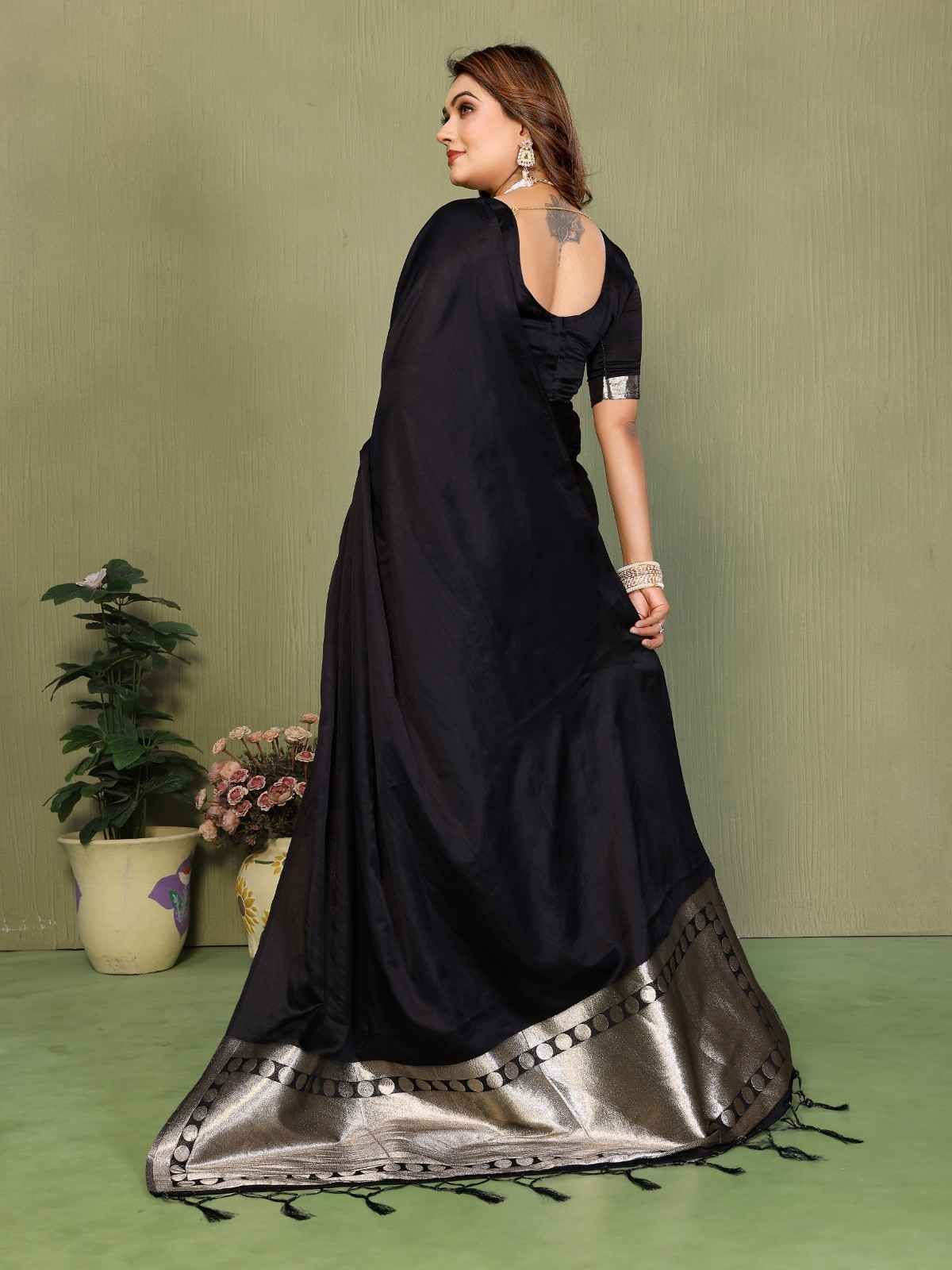 Catalog Designer Saree.