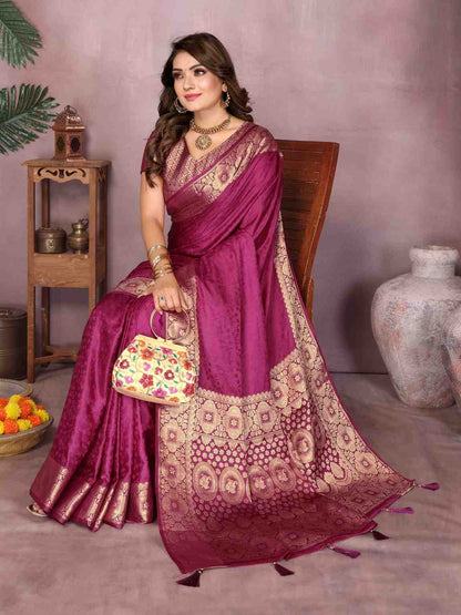 Catalog Designer Saree.