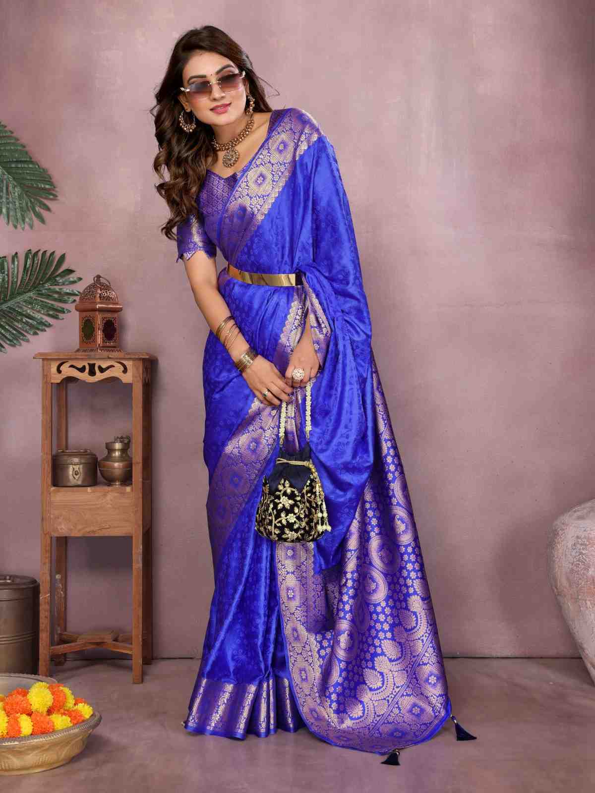 Catalog Designer Saree.
