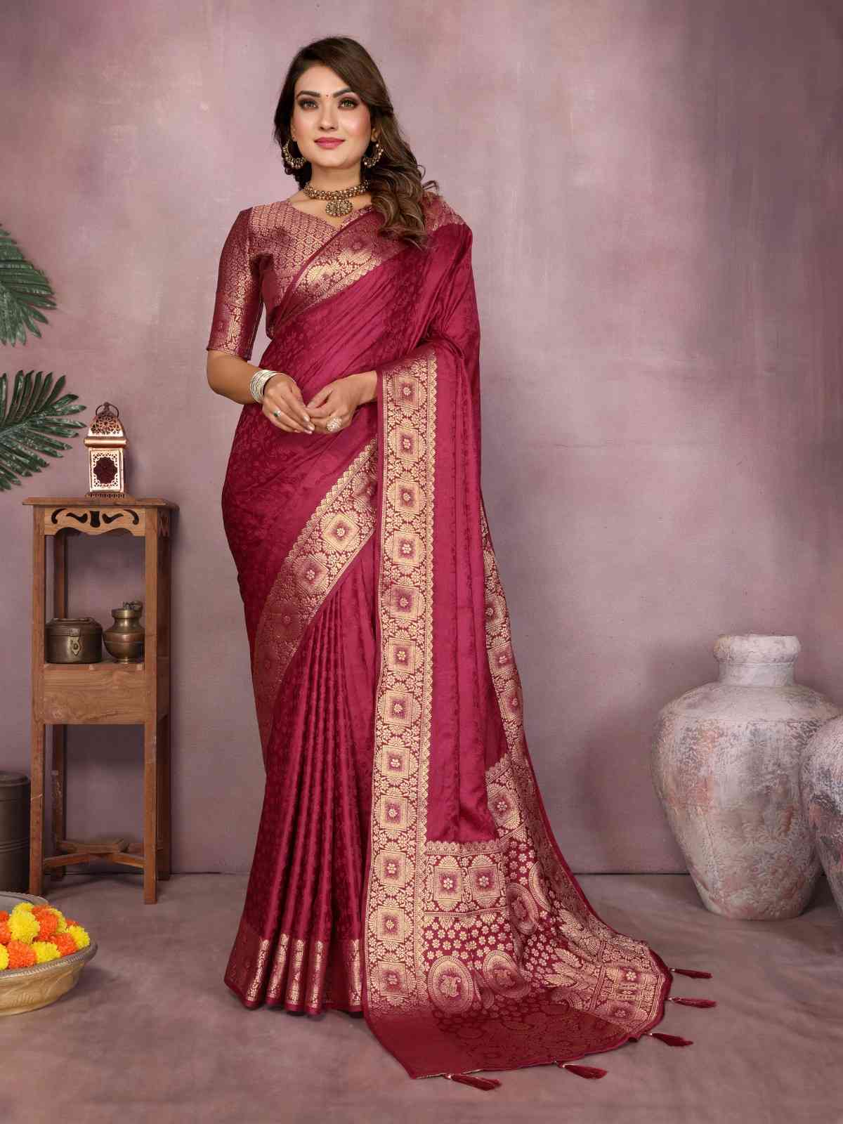 Catalog Designer Saree.