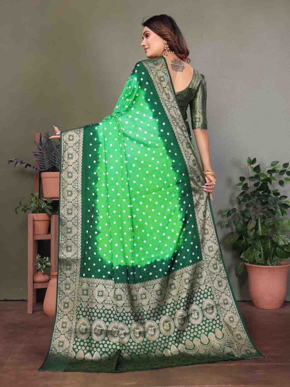 Catalog Designer Saree.