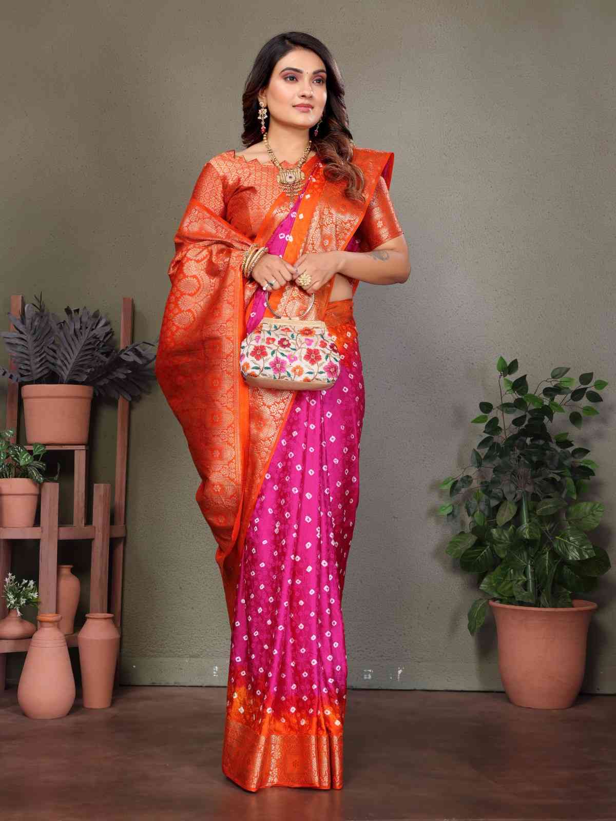 Catalog Designer Saree.