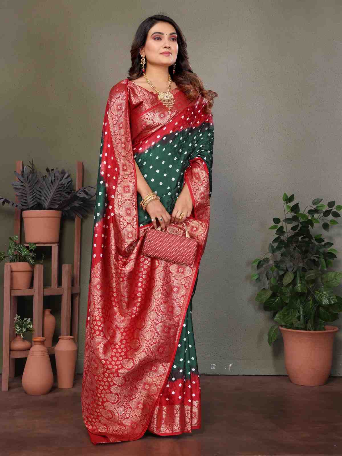 Catalog Designer Saree.