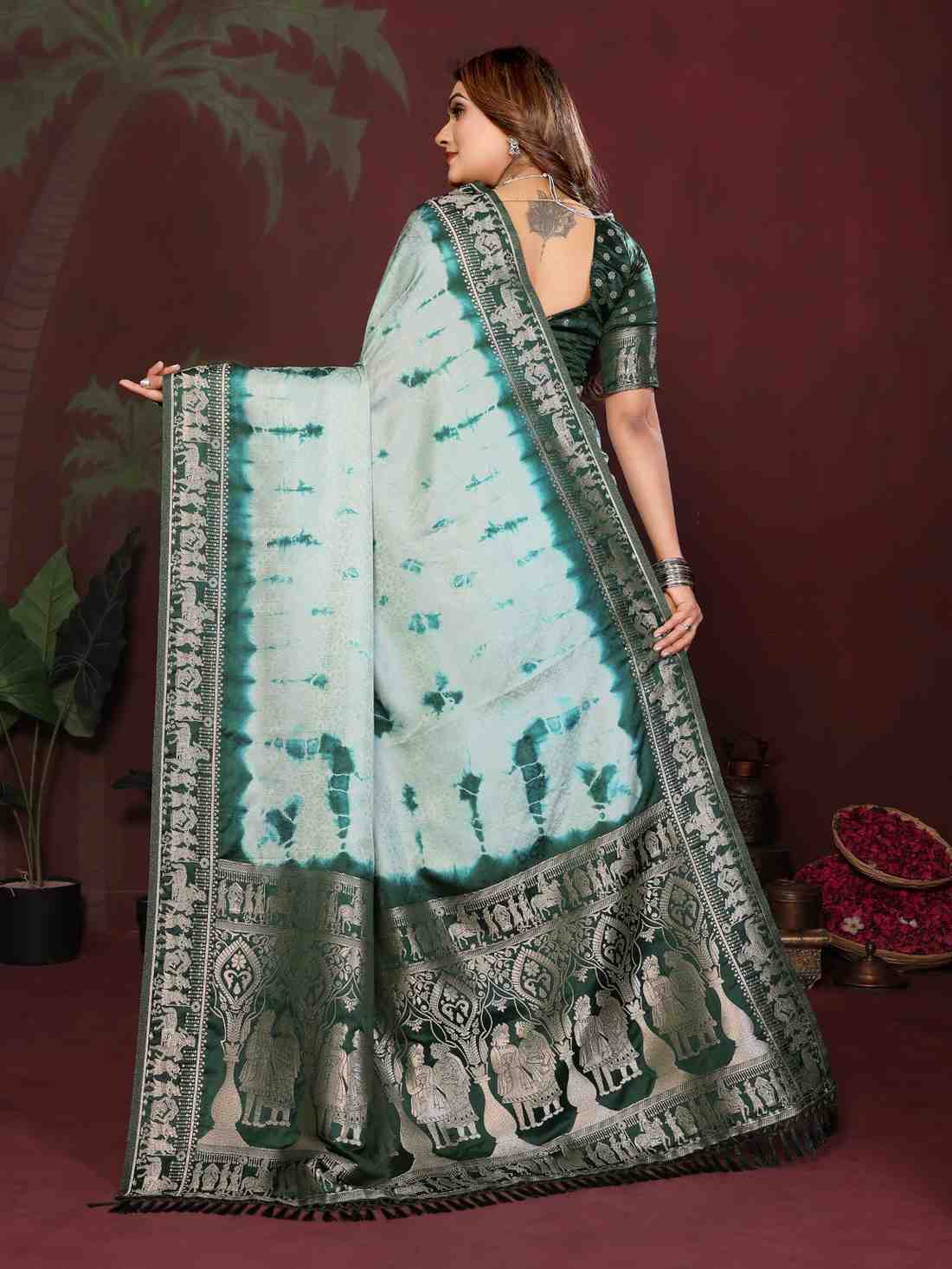 Catalog Designer Saree.