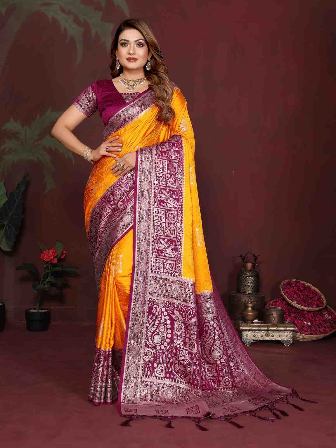 Catalog Designer Saree.