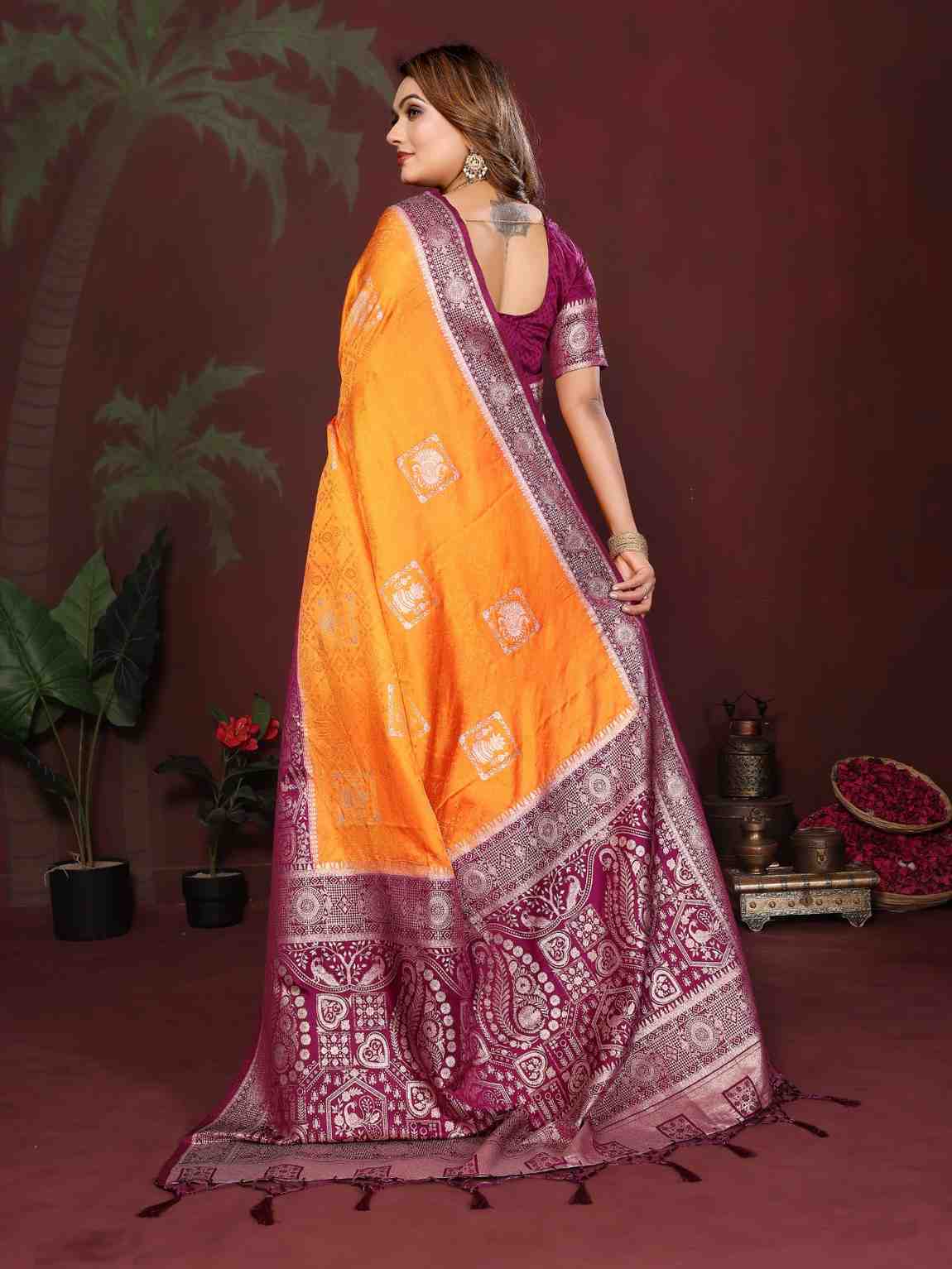 Catalog Designer Saree.