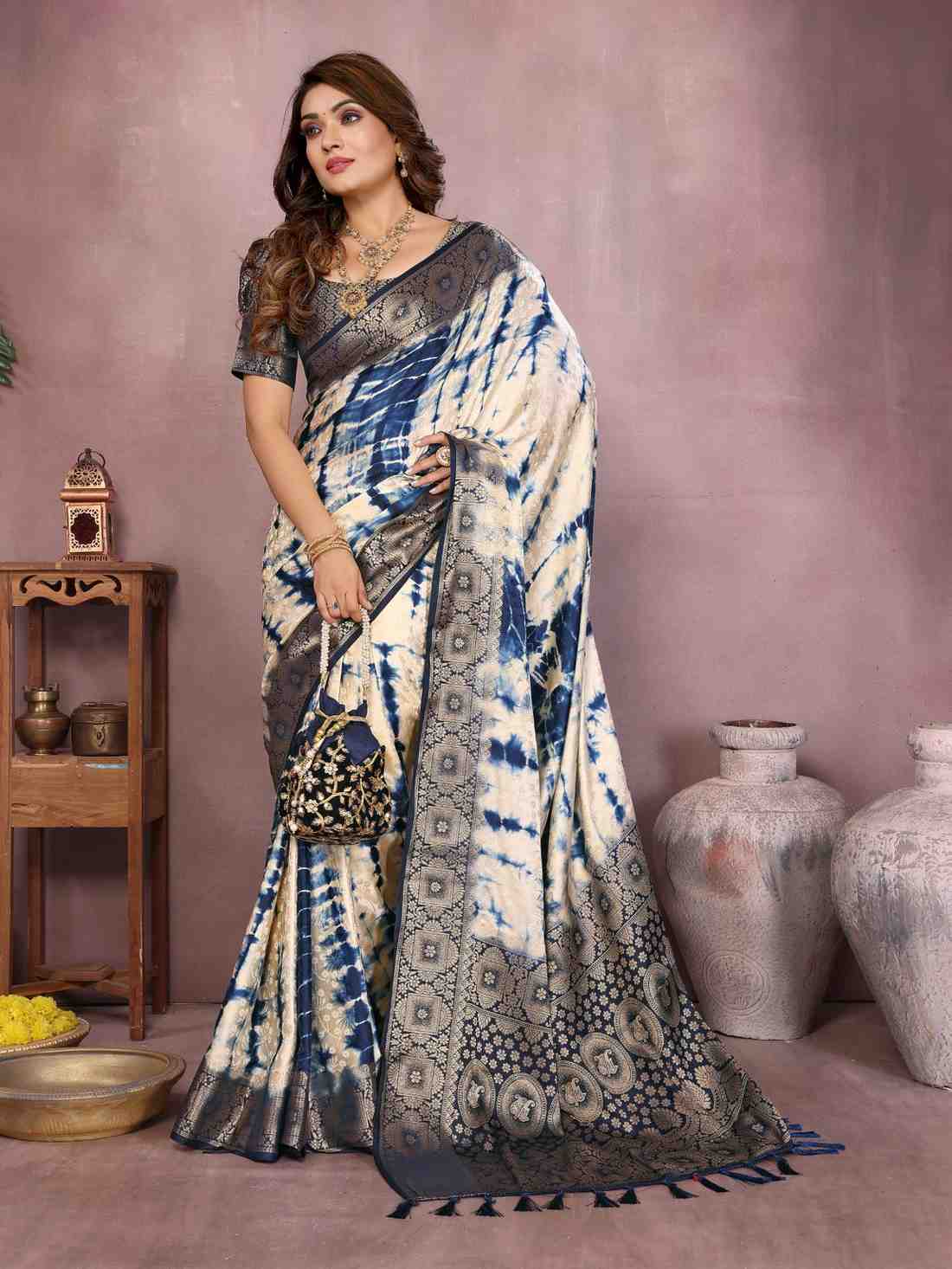 Catalog Designer Saree.