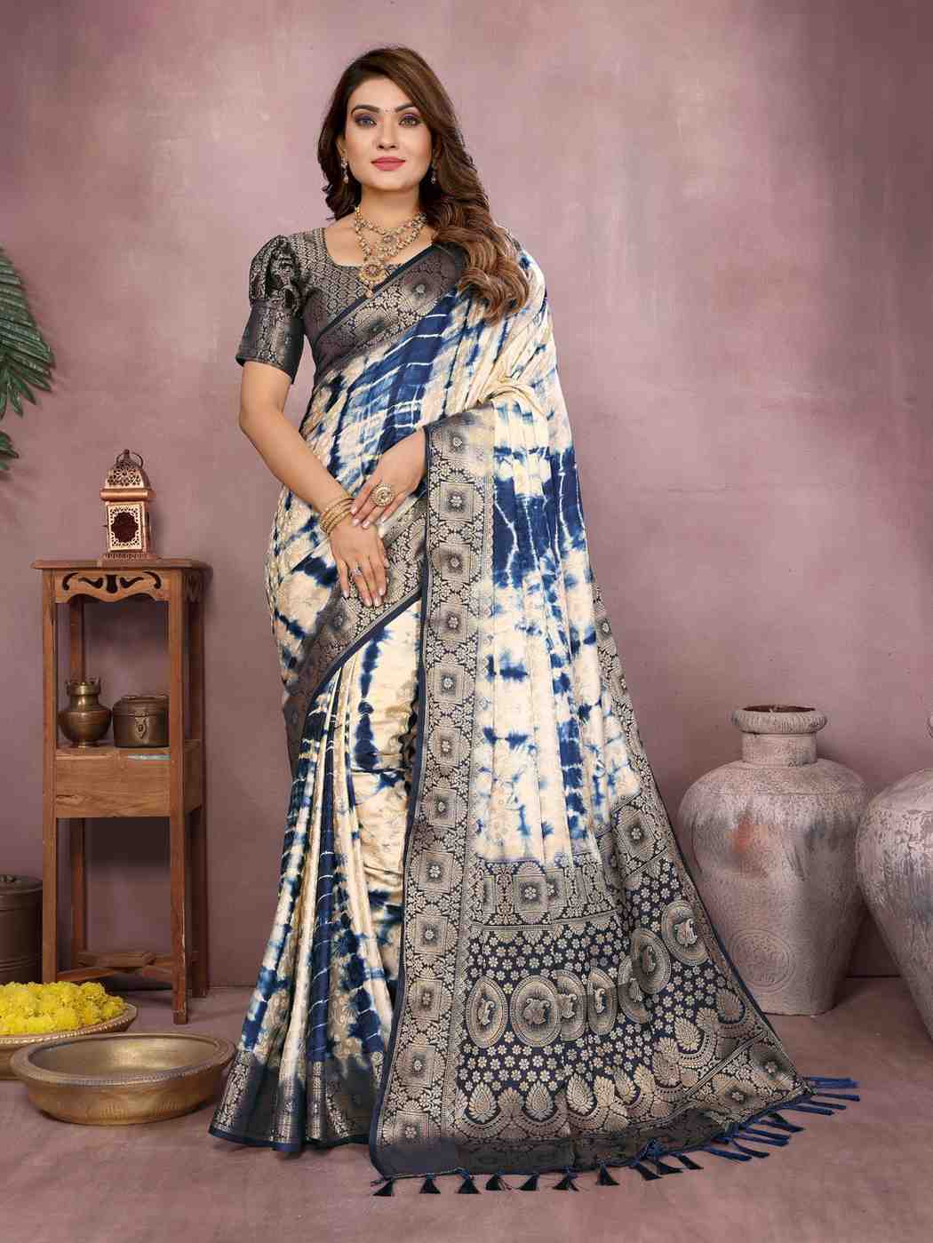Catalog Designer Saree.