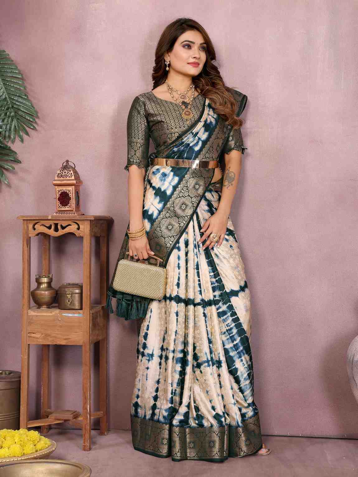 Catalog Designer Saree.