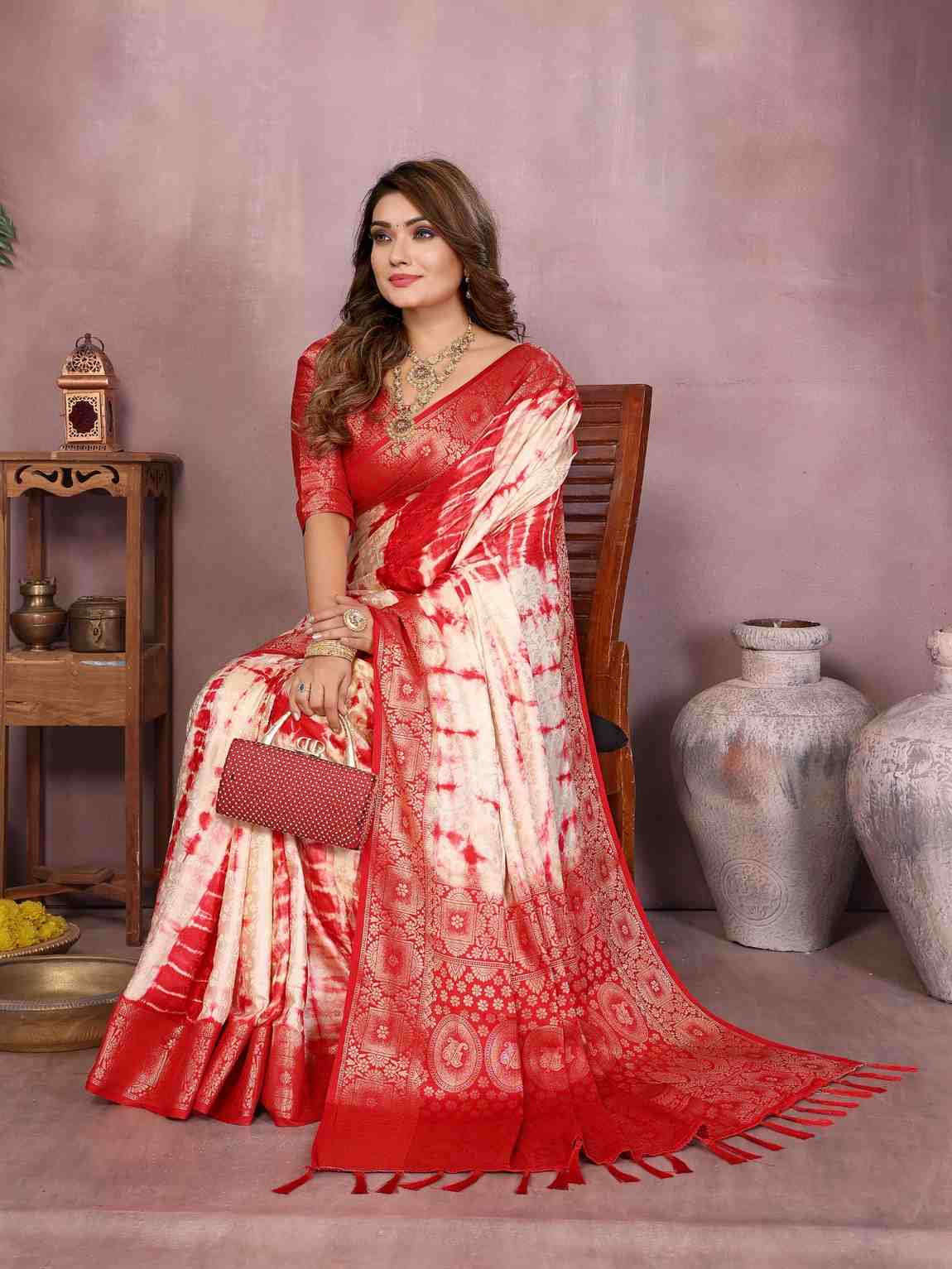 Catalog Designer Saree.