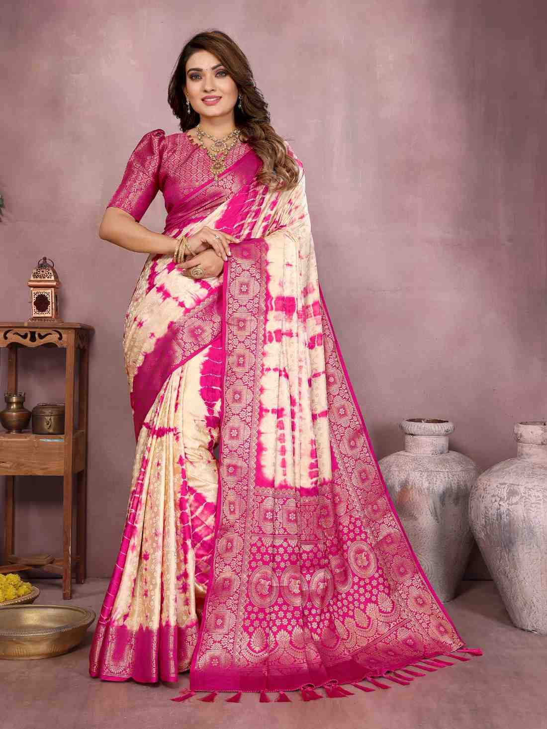 Catalog Designer Saree.