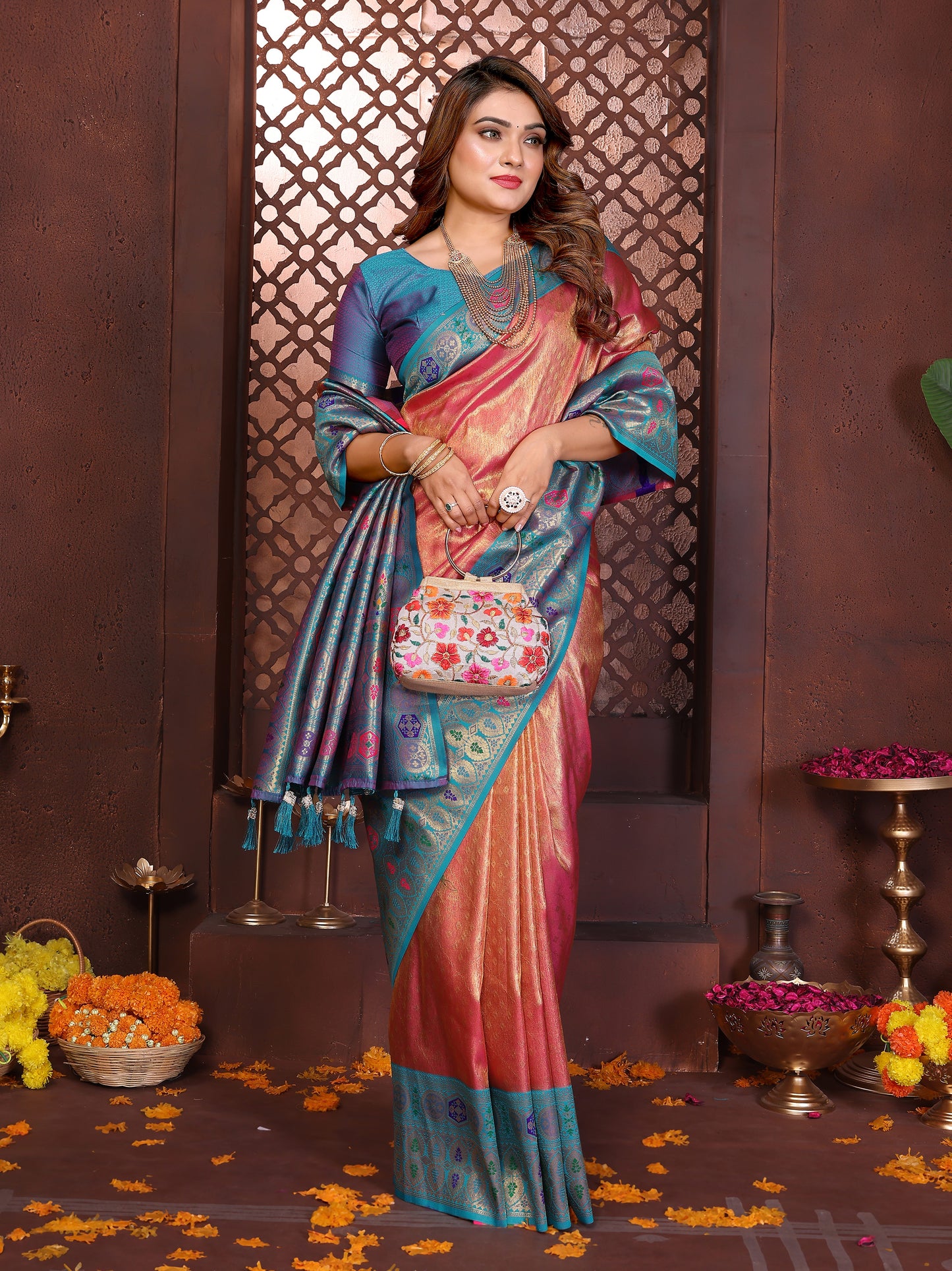 Catalog Designer Saree.