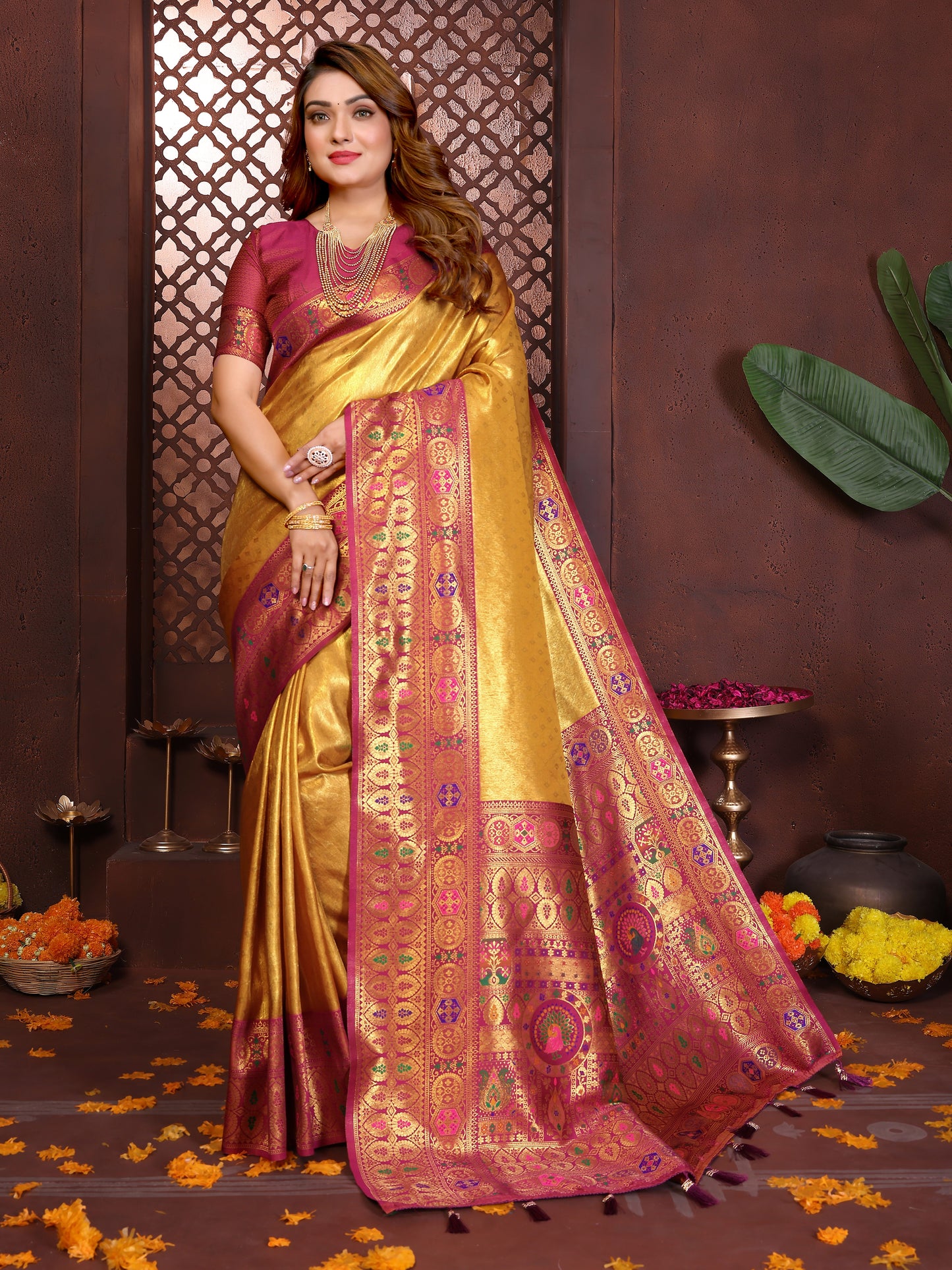 Catalog Designer Saree.