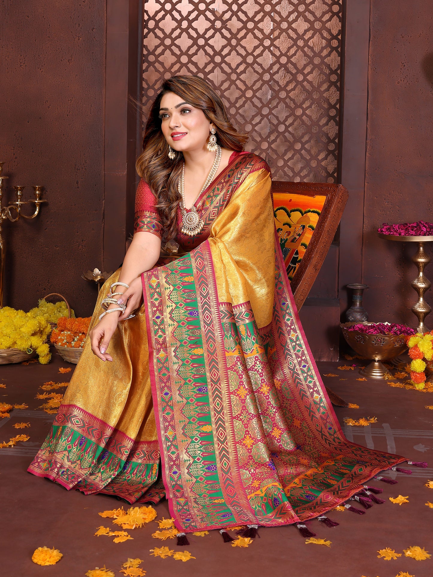 Catalog Designer Saree.