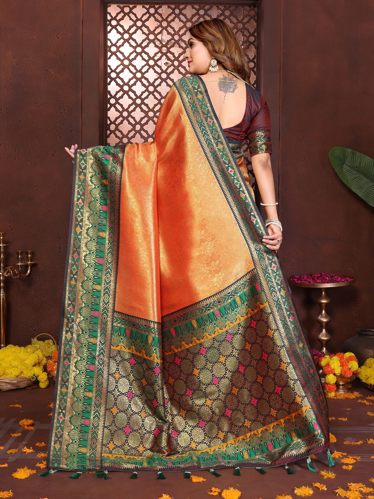 Catalog Designer Saree.