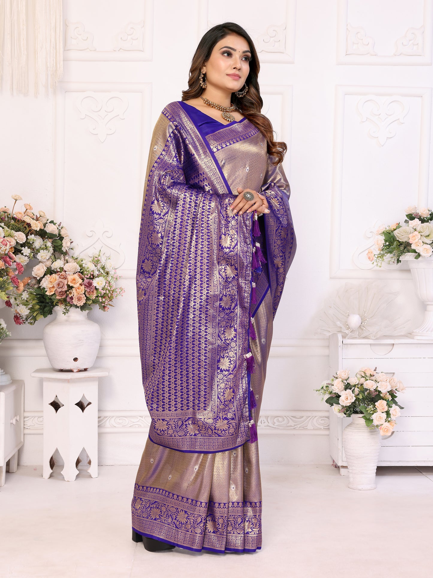 Catalog Designer Saree.