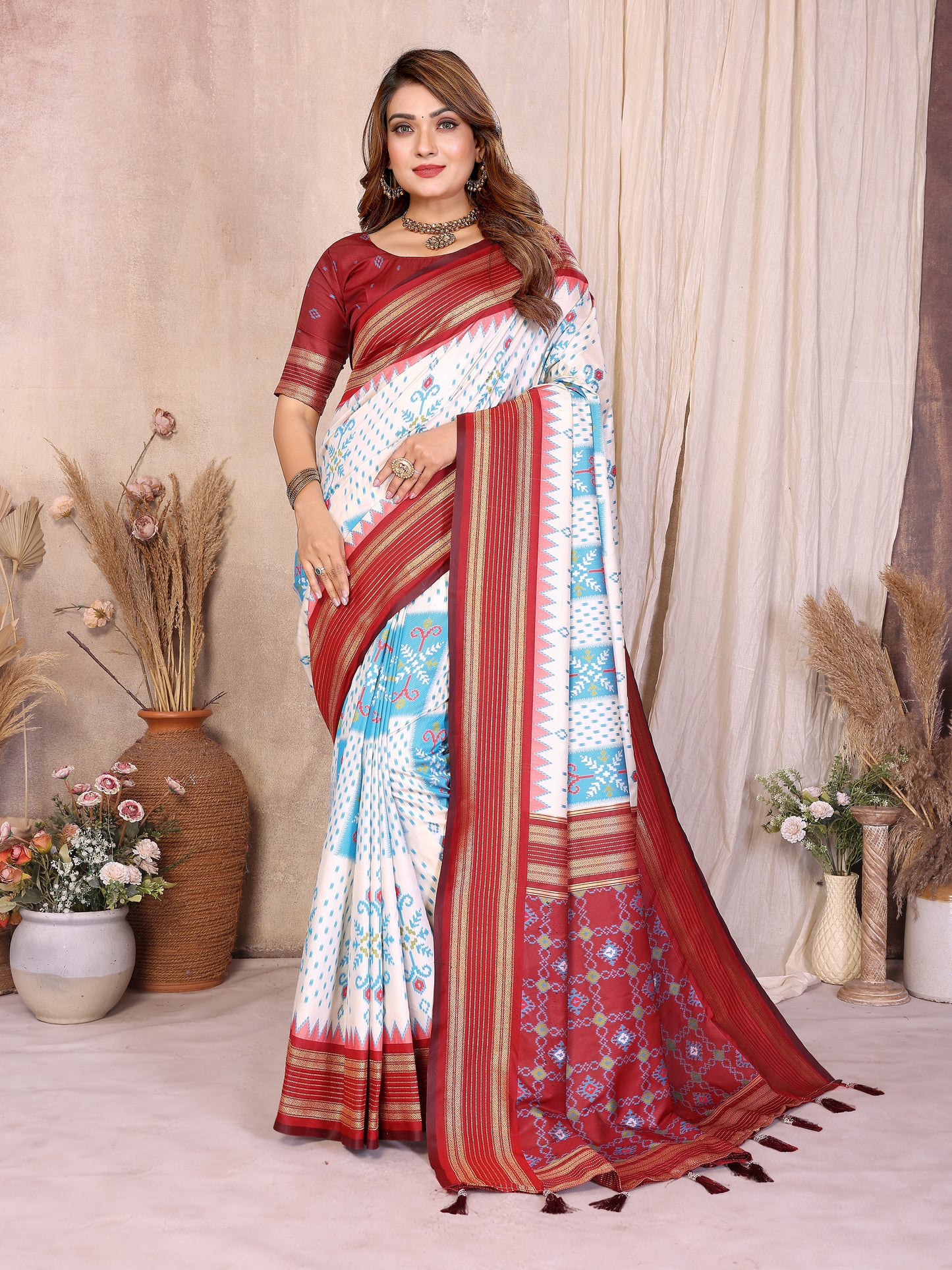 Catalog Designer Saree.