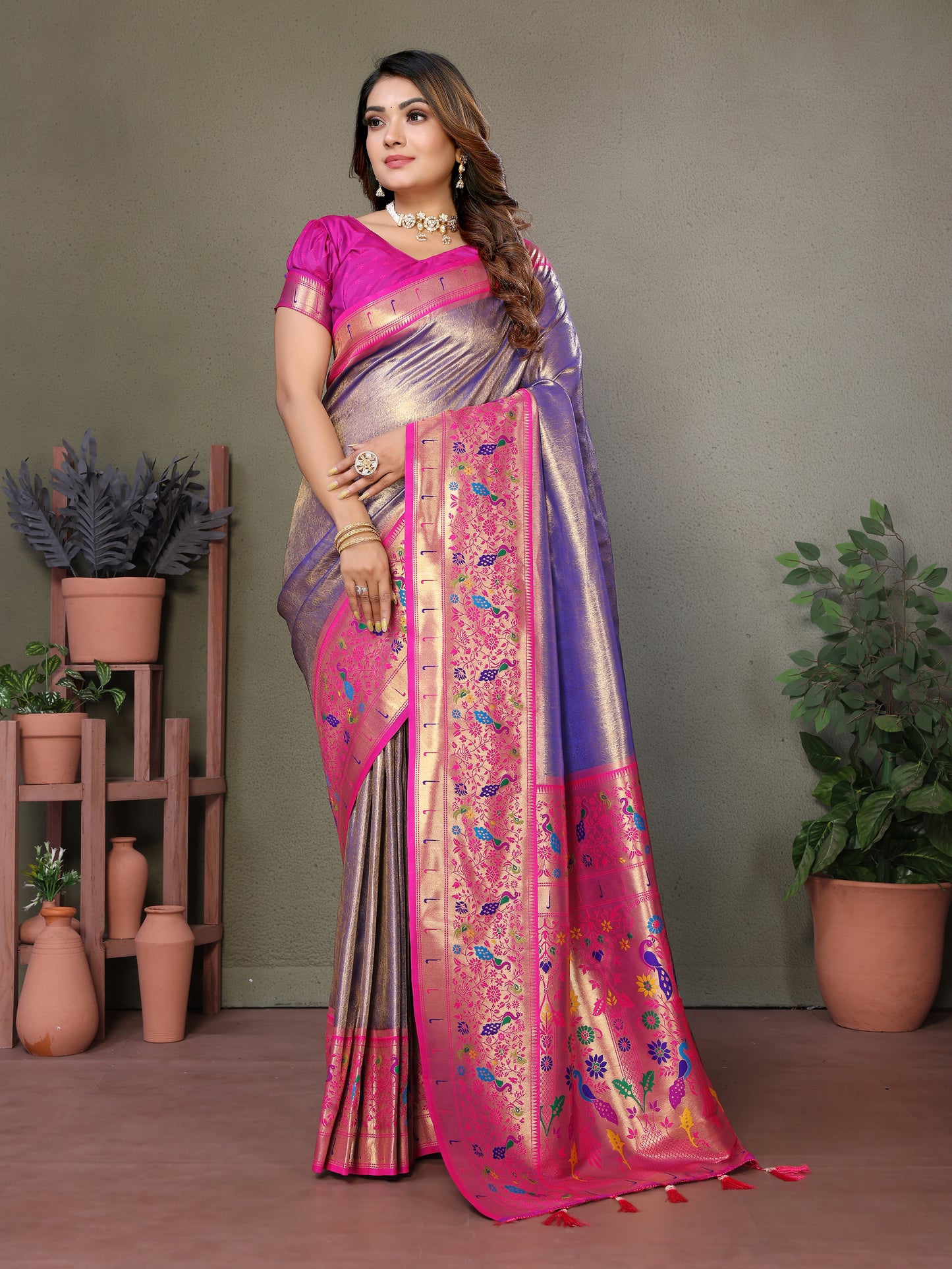 Catalog Designer Saree.