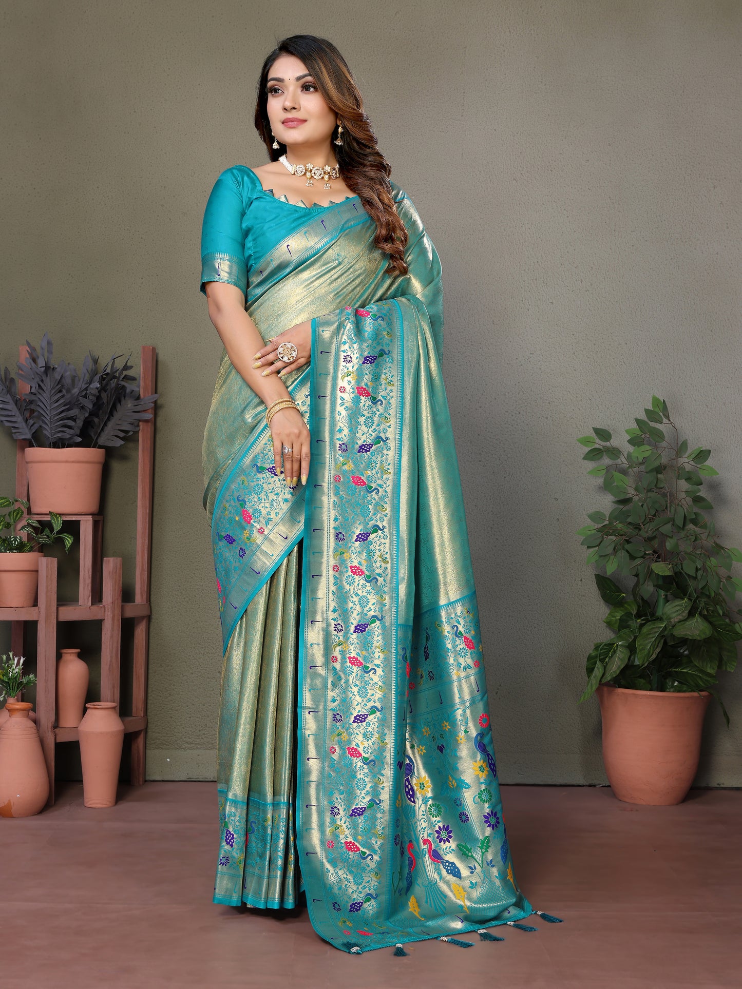 Catalog Designer Saree.