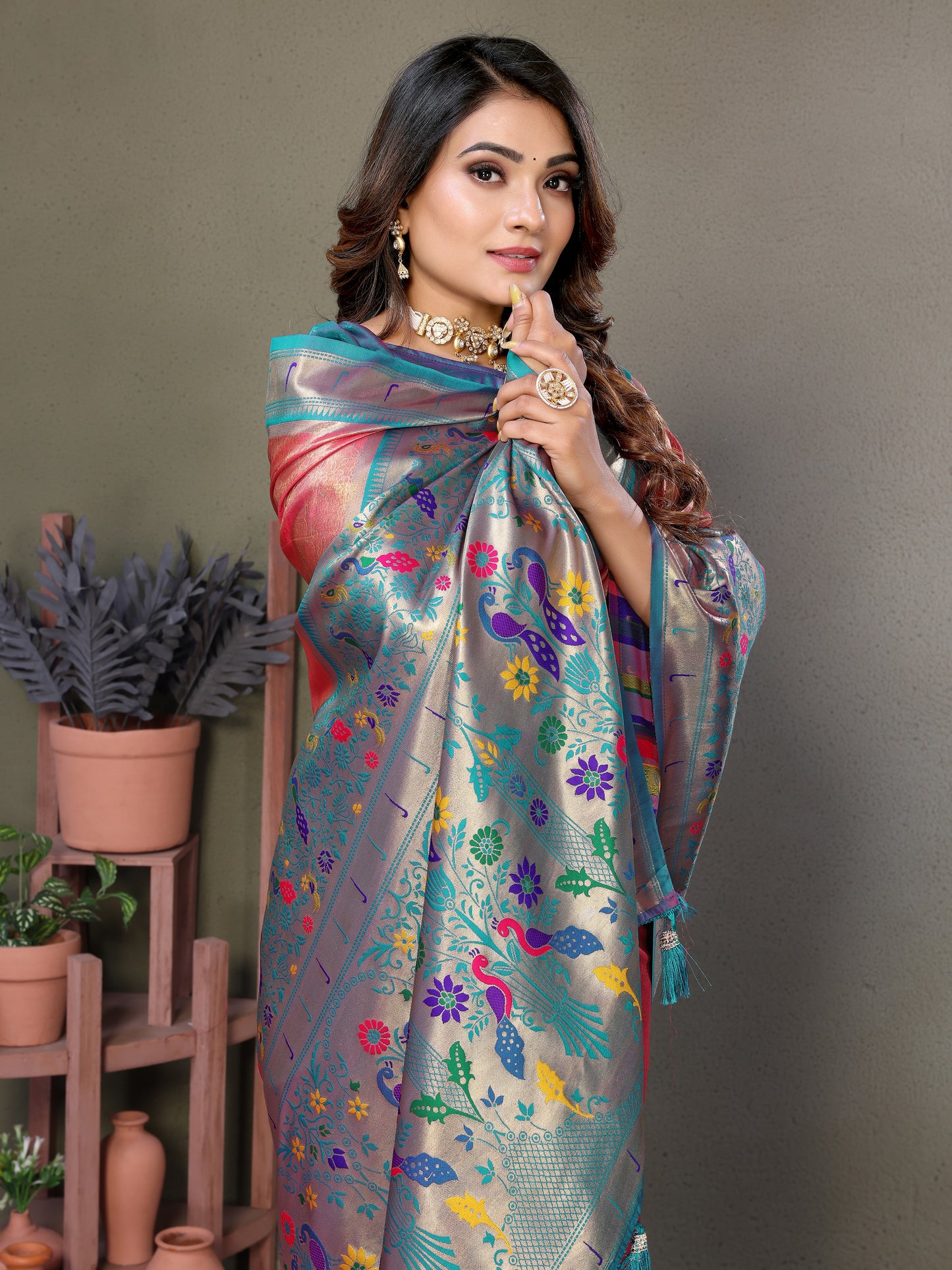 Catalog Designer Saree.