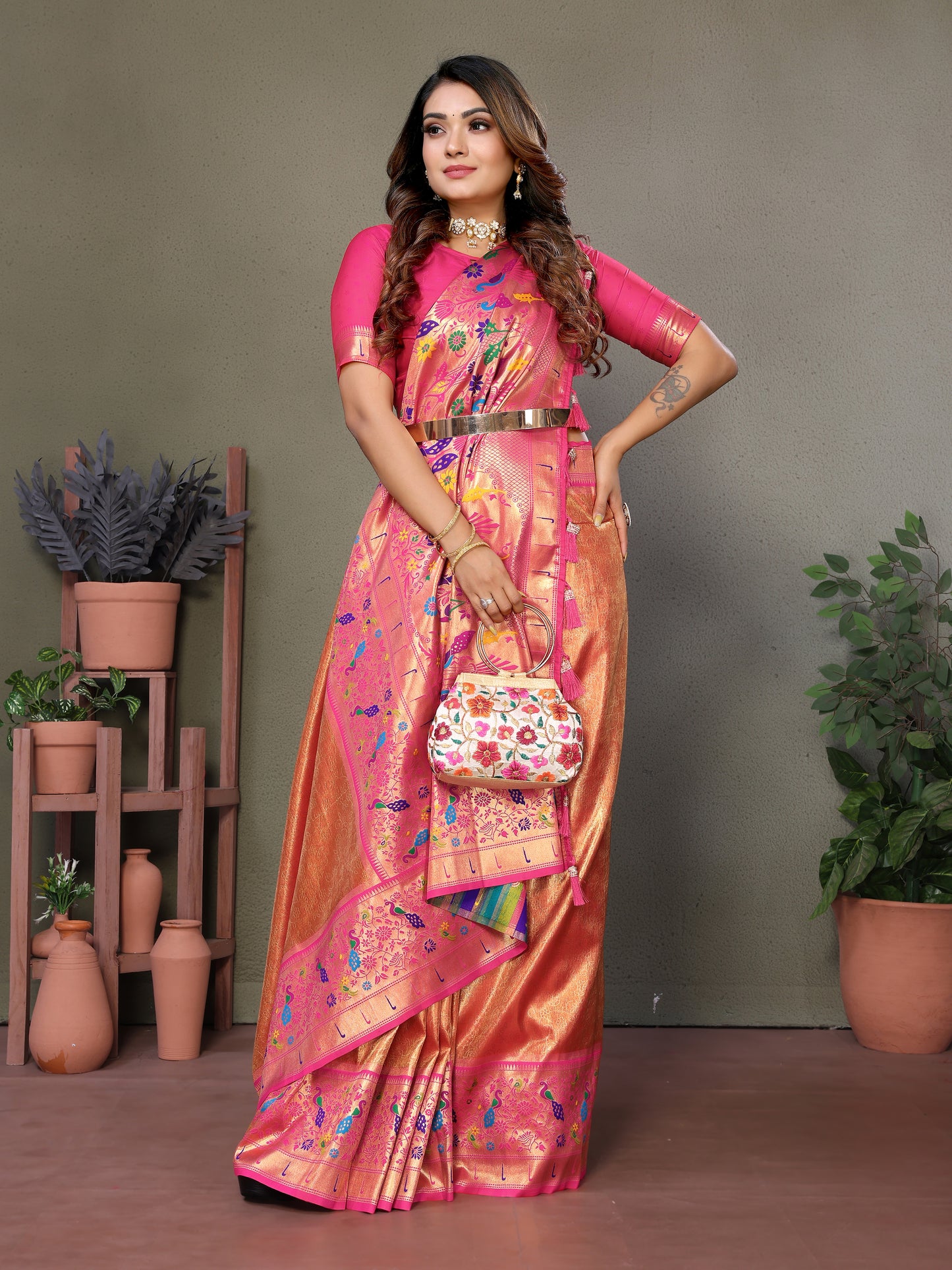 Catalog Designer Saree.