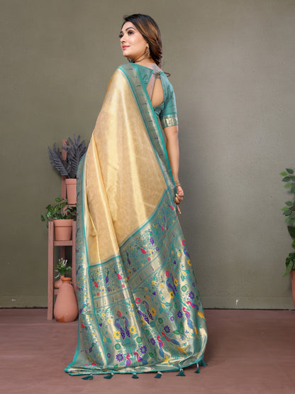 Catalog Designer Saree.