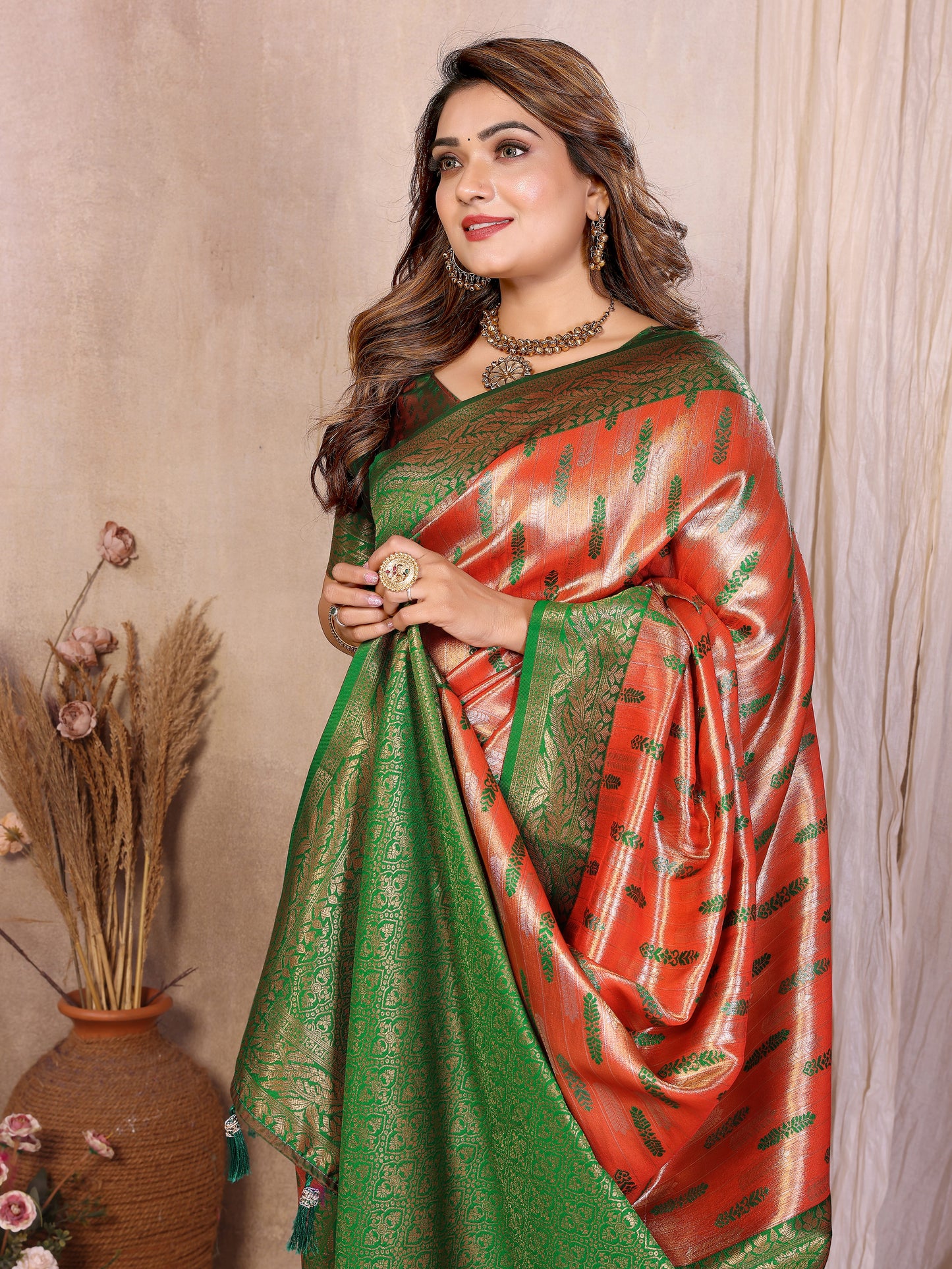 Catalog Designer Saree.