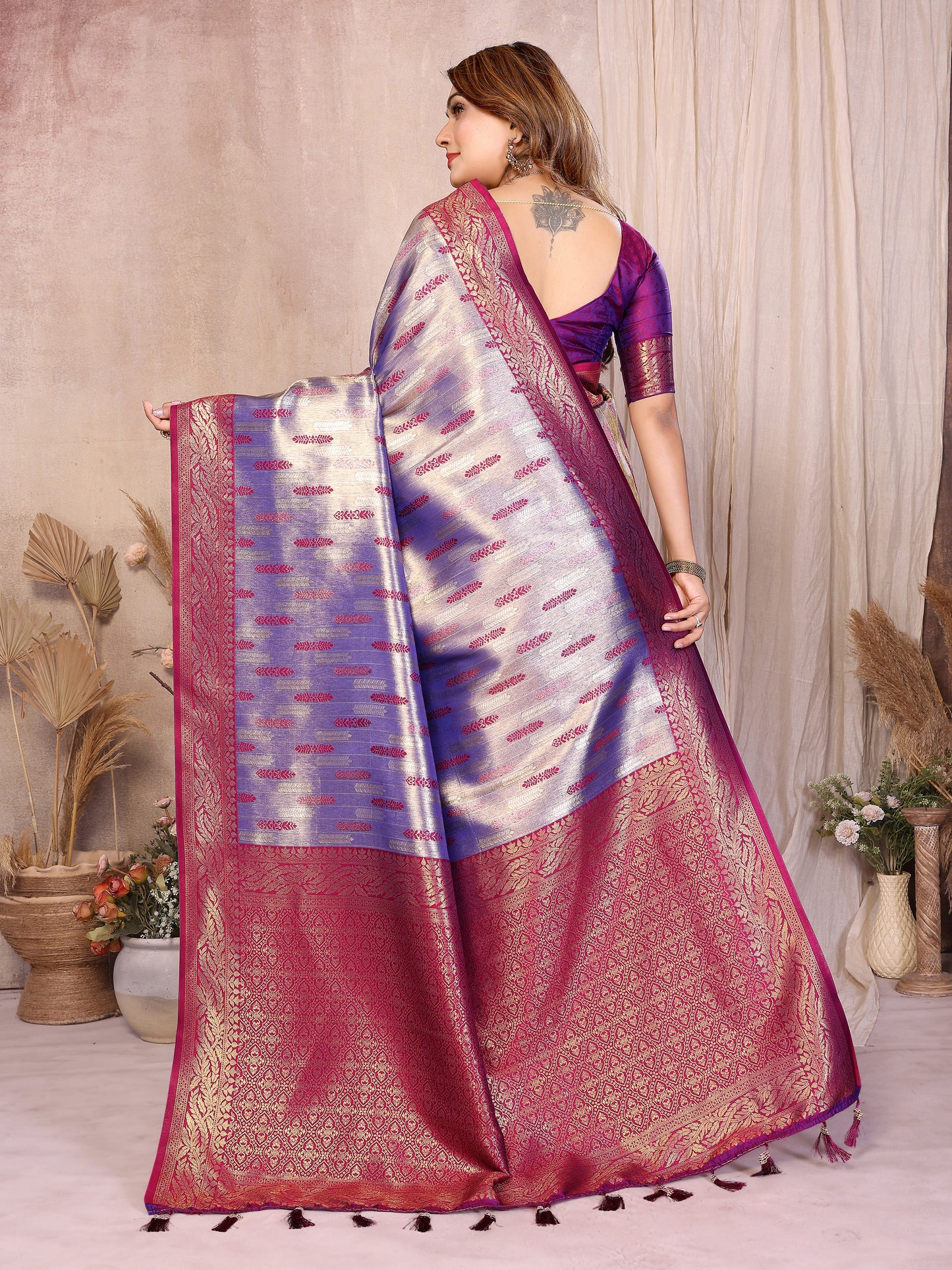 Catalog Designer Saree.