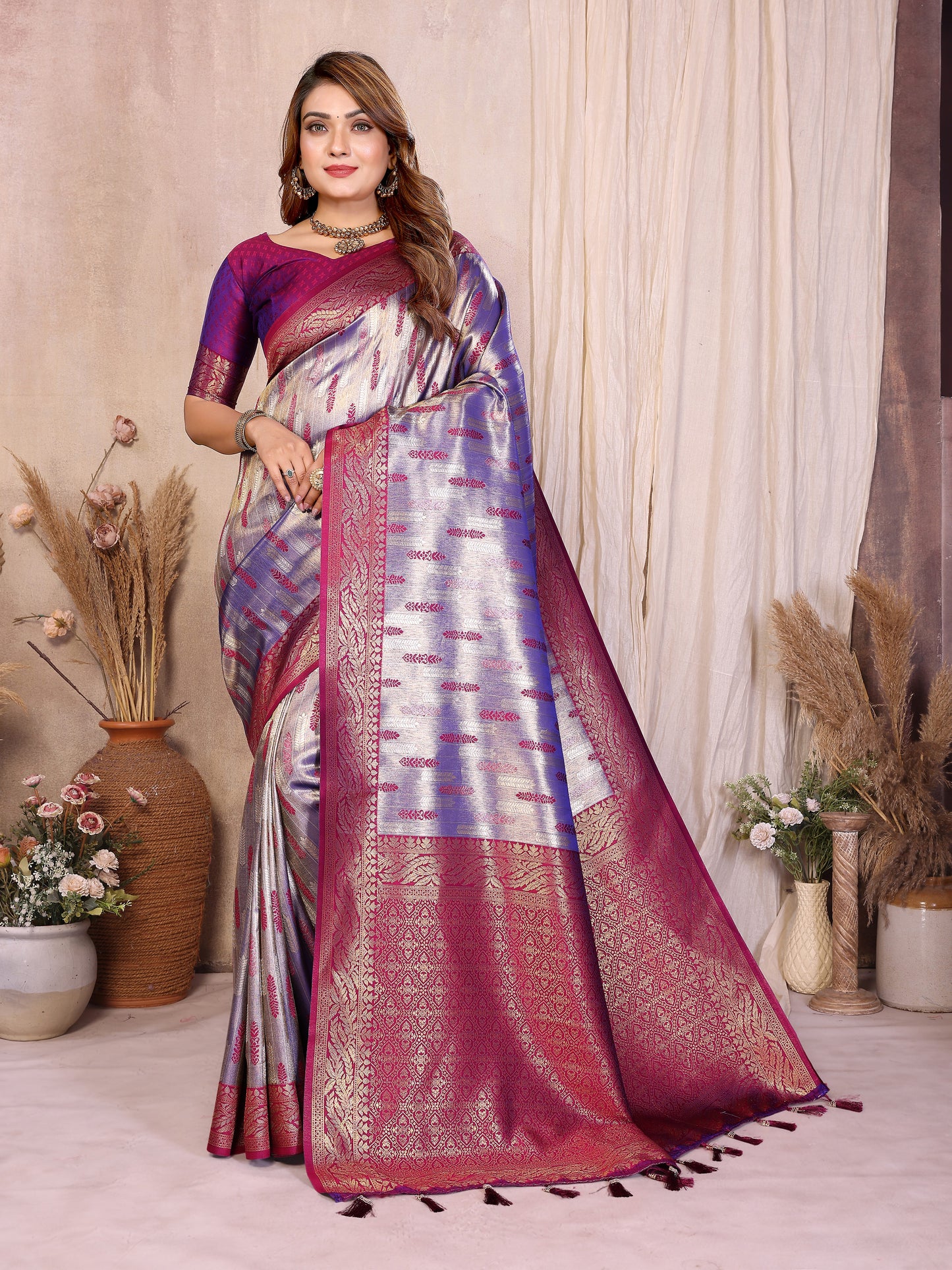 Catalog Designer Saree.