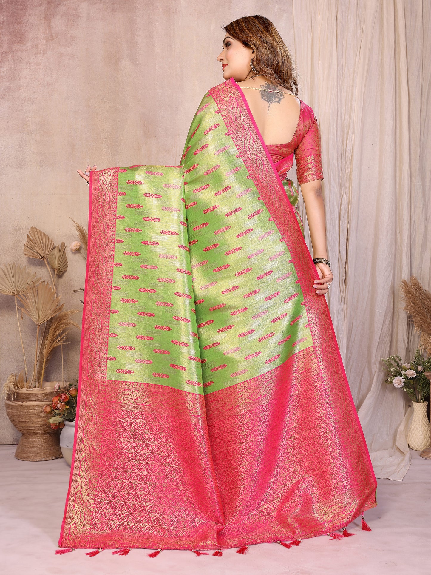 Catalog Designer Saree.