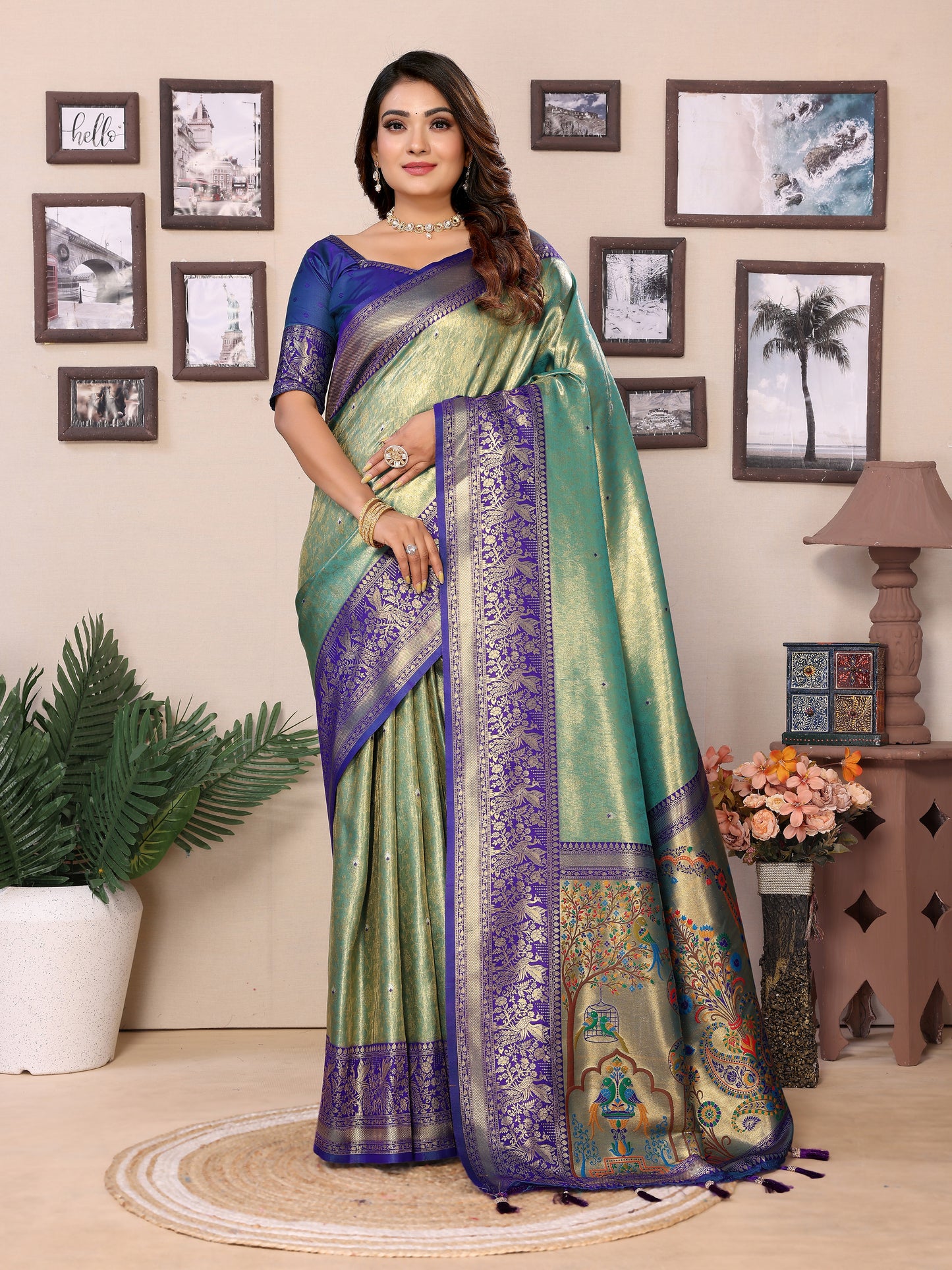 Catalog Designer Saree.