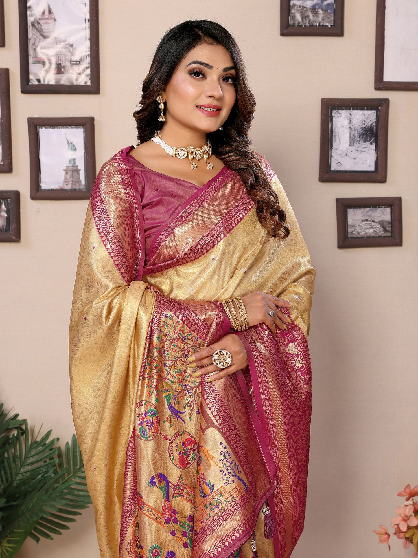 Catalog Designer Saree.