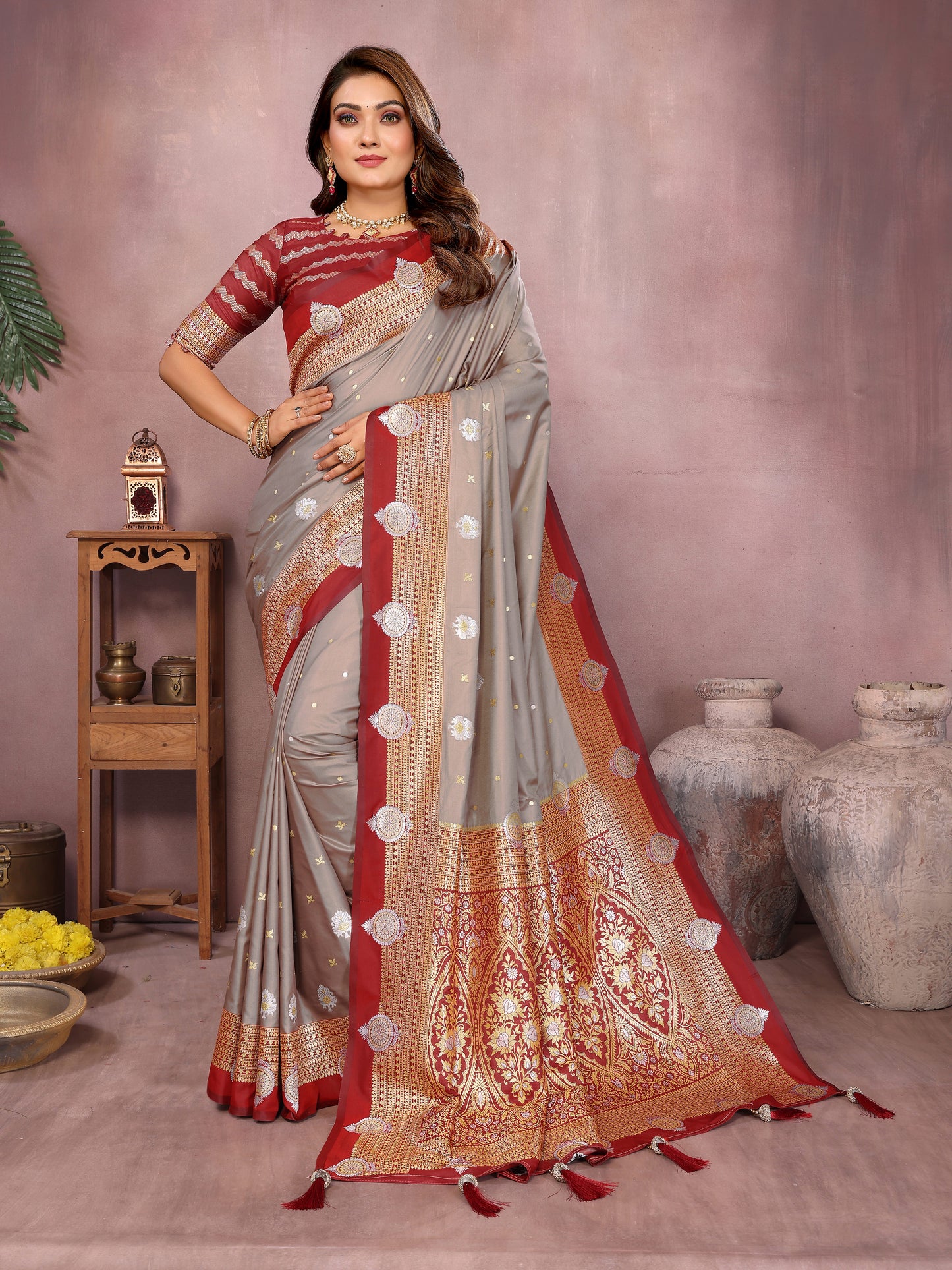 Catalog Designer Saree.
