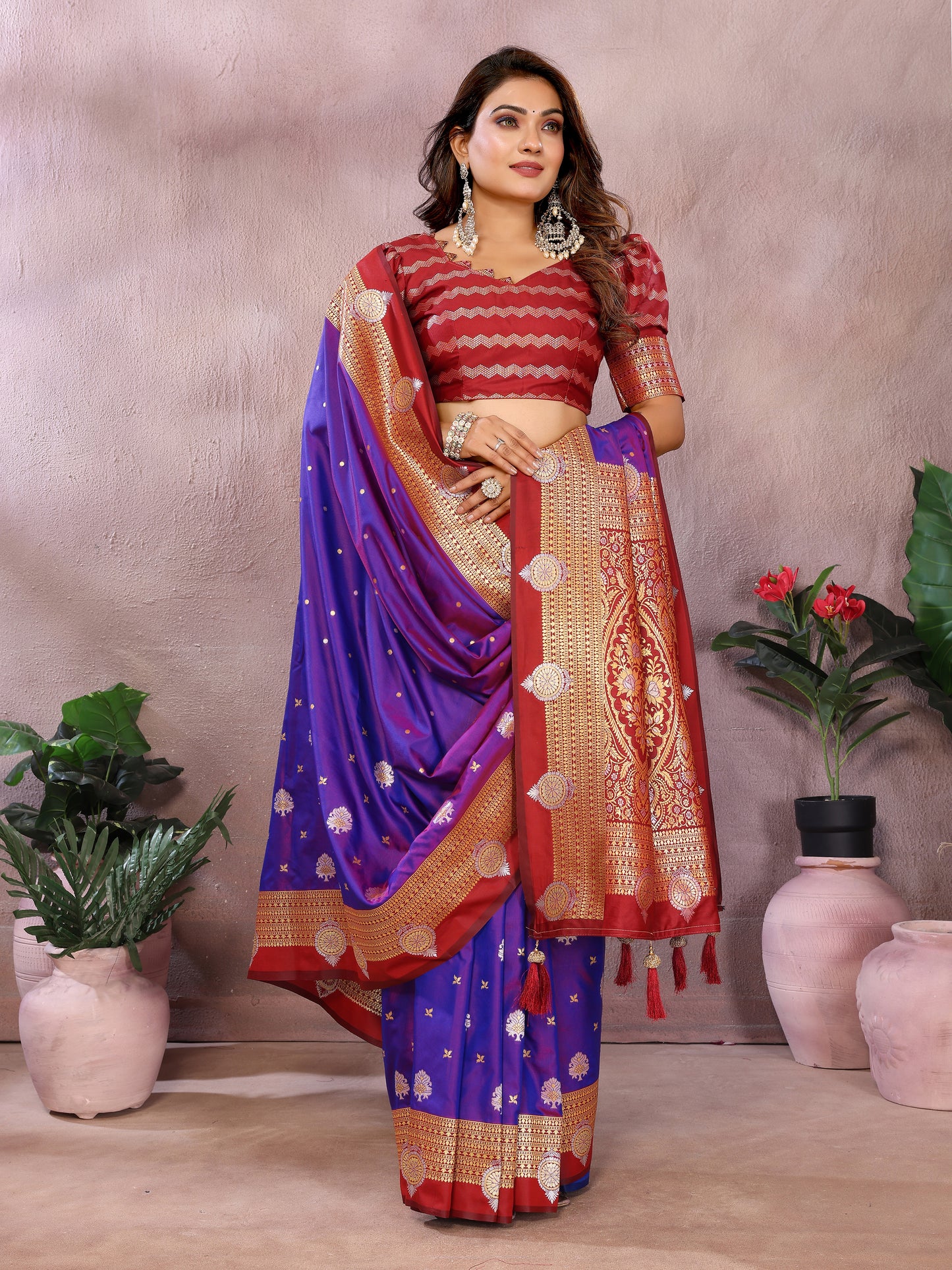 Catalog Designer Saree.