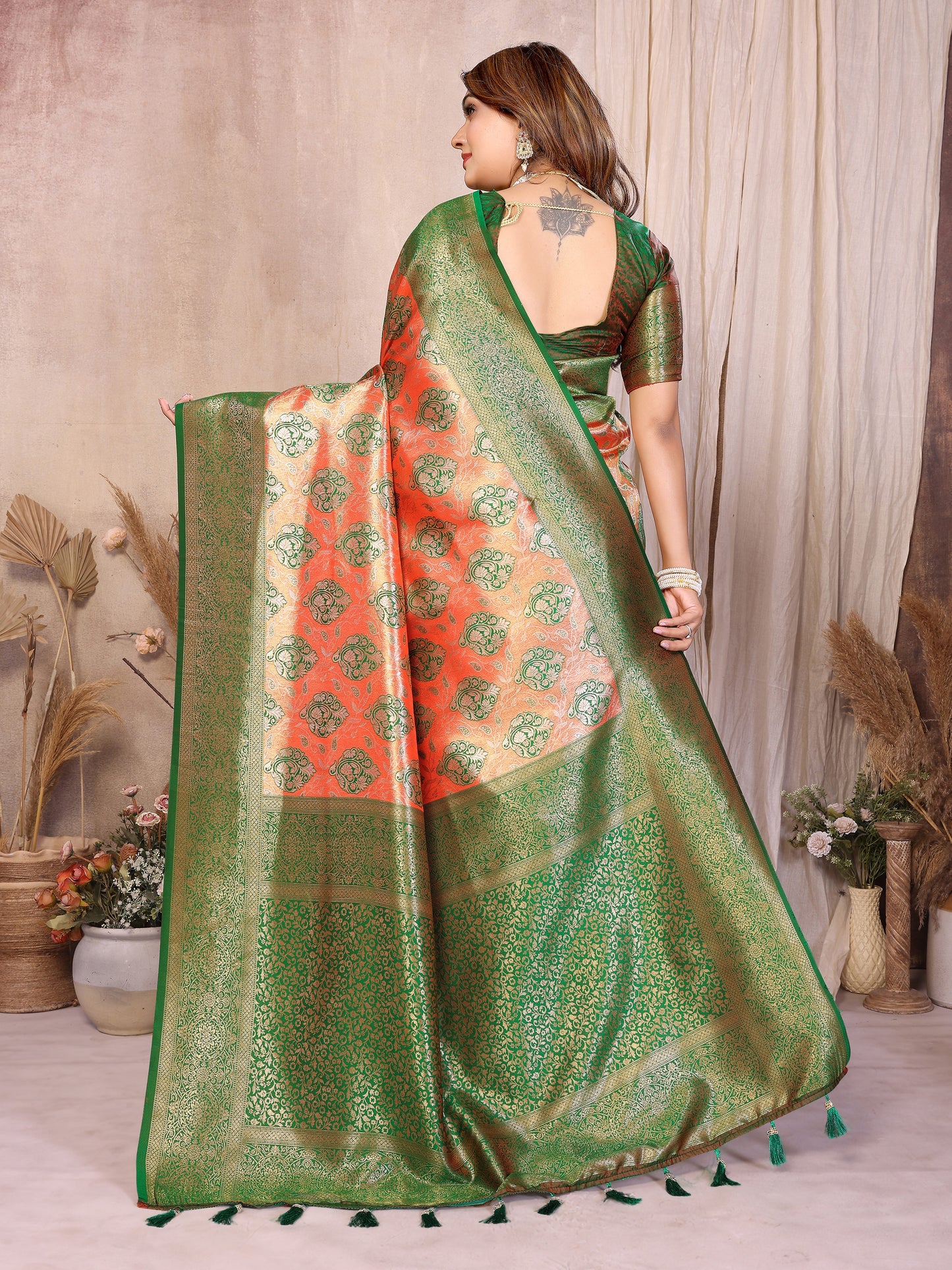 Catalog Designer Saree.