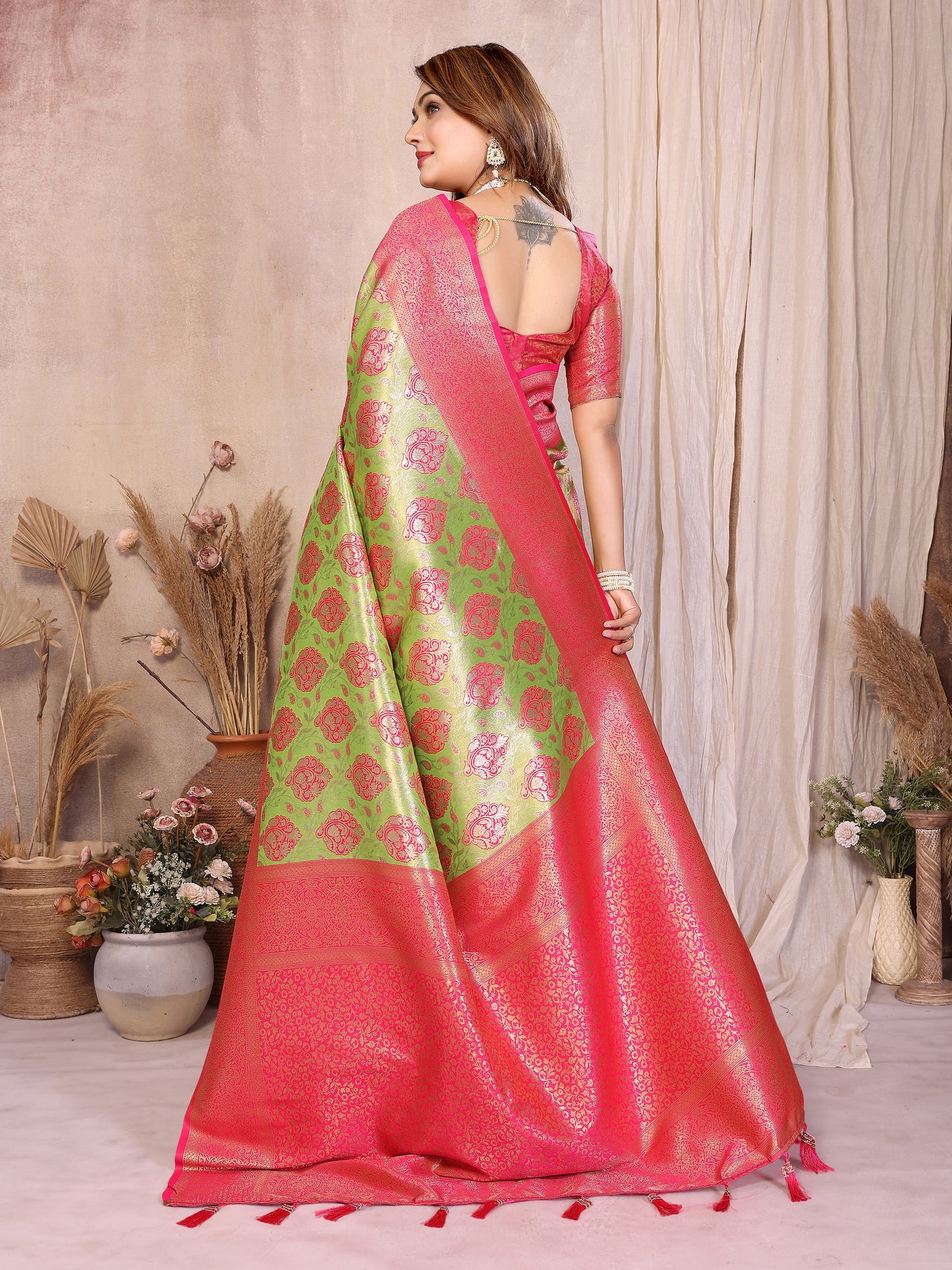 Catalog Designer Saree.