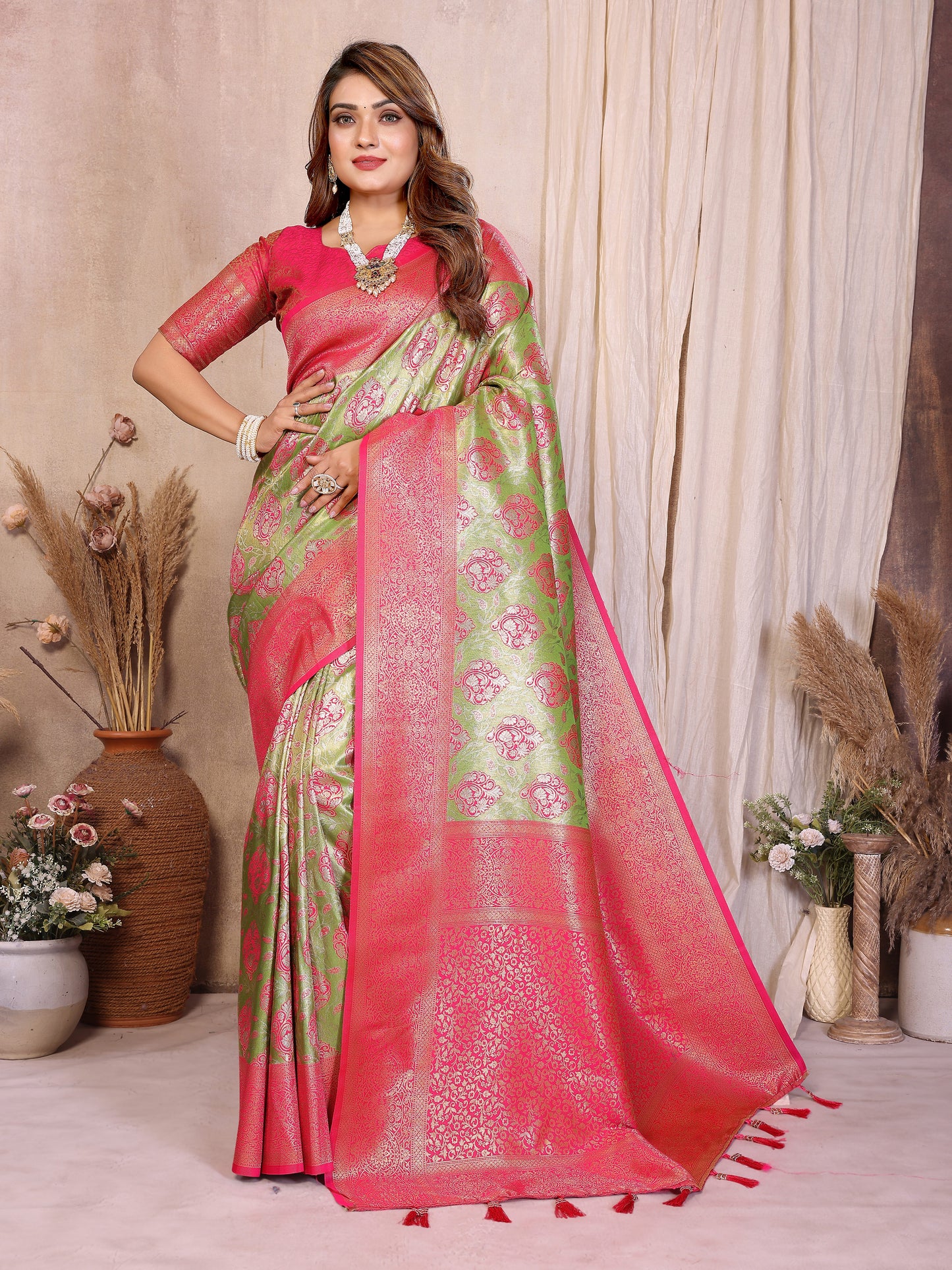 Catalog Designer Saree.
