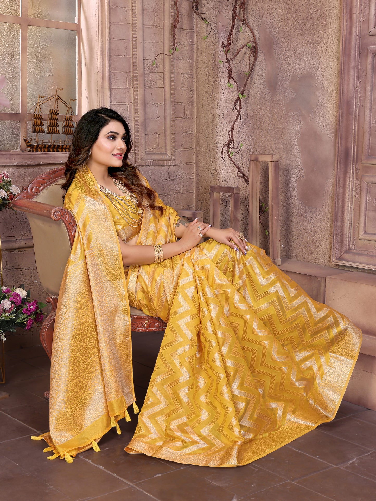 Catalog Designer Saree.