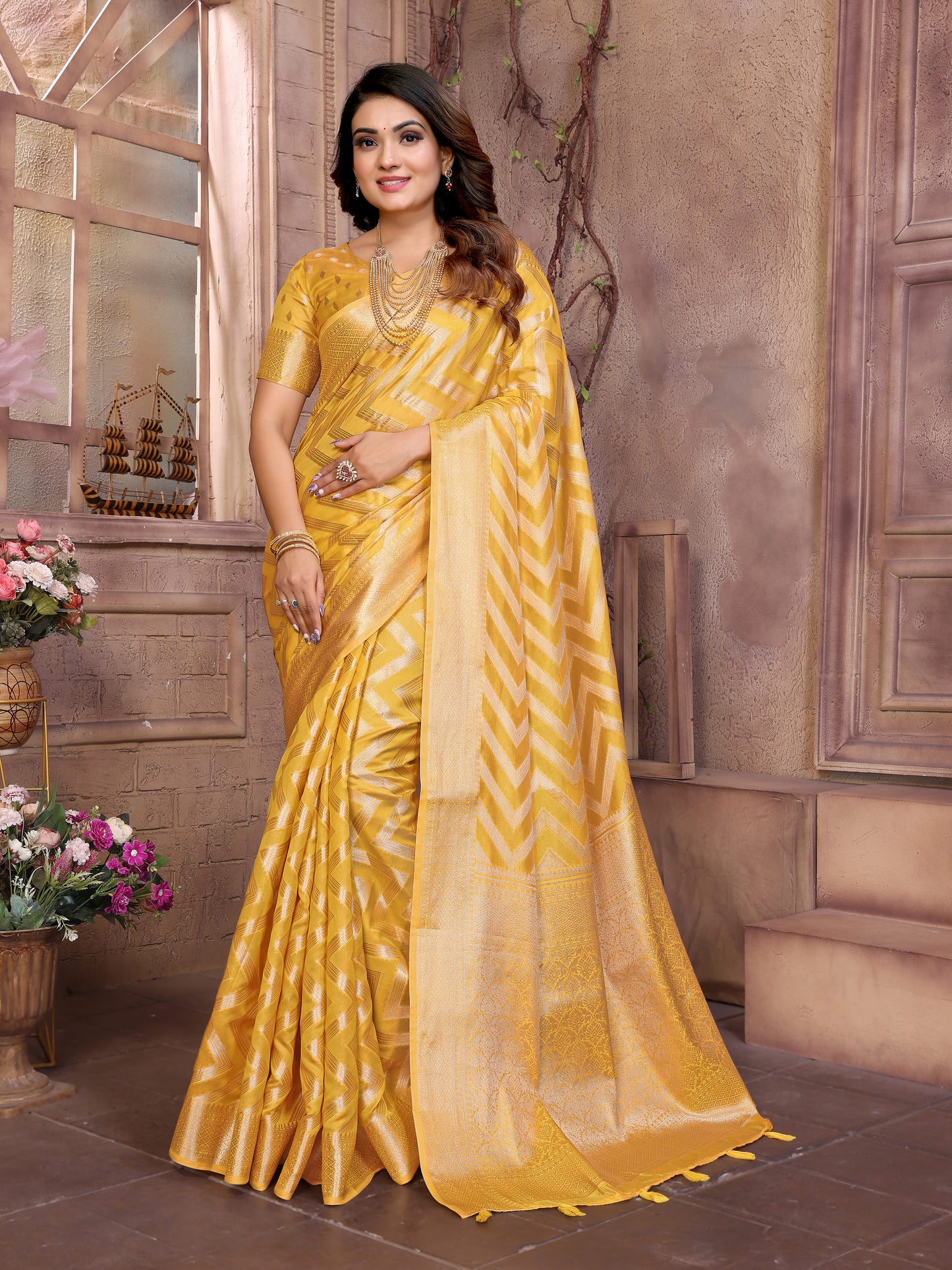 Catalog Designer Saree.