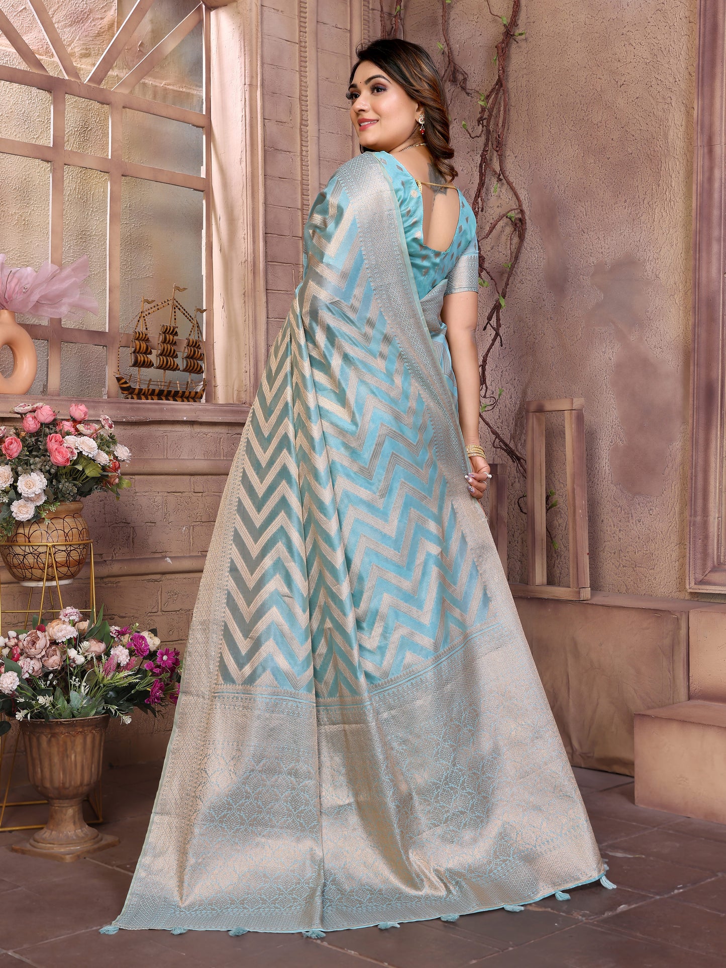 Catalog Designer Saree.